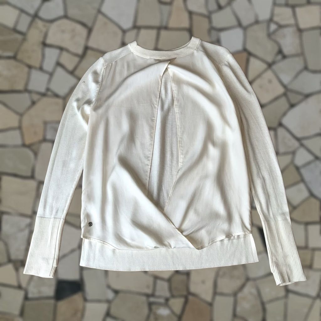 Lululemon Lululemon Still At Ease Ivory Pullover Open Back Sweater - Size Medium - Vintage Size M / US 6-8 / IT 42-44 - 1 Thumbnail