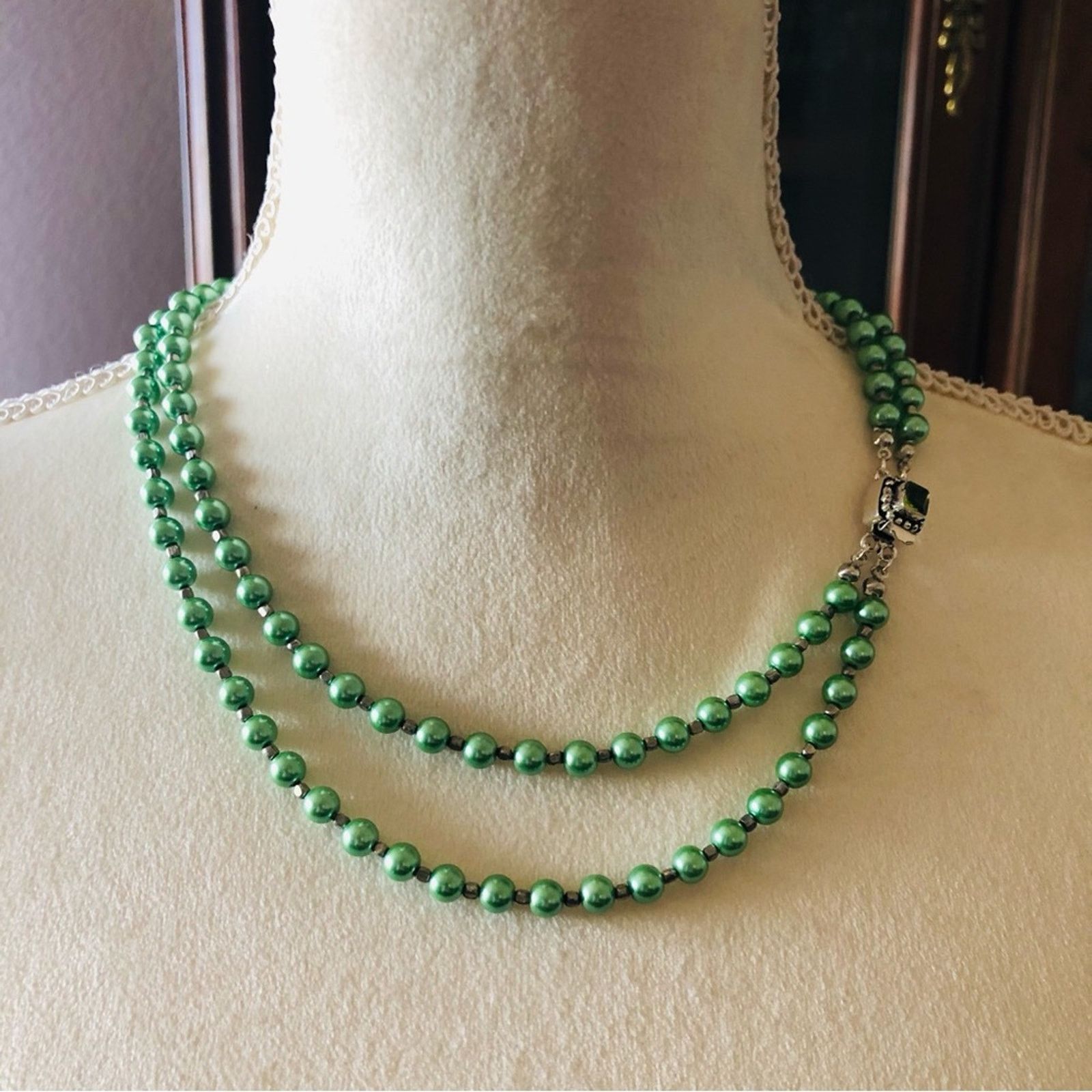 Handmade Handcrafted green Czech Pearl forsterite peridot necklace Size ONE SIZE - 2 Thumbnail