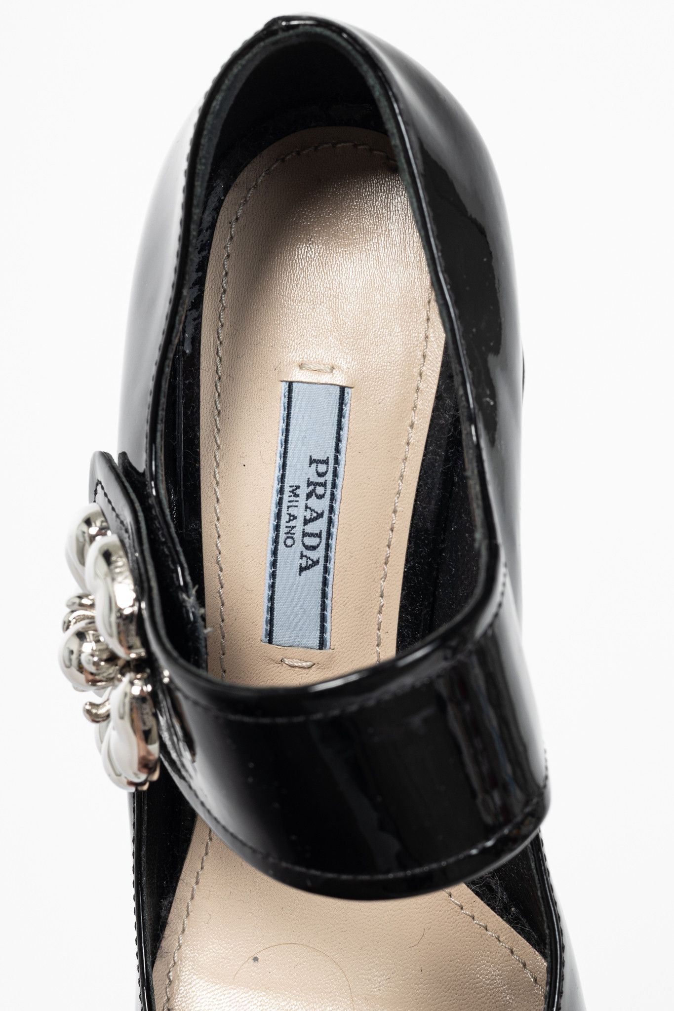 Prada Prada Nero Vernice Leather Flower Mary-Jane Pumps Size US 6 / IT 36 - 9 Thumbnail