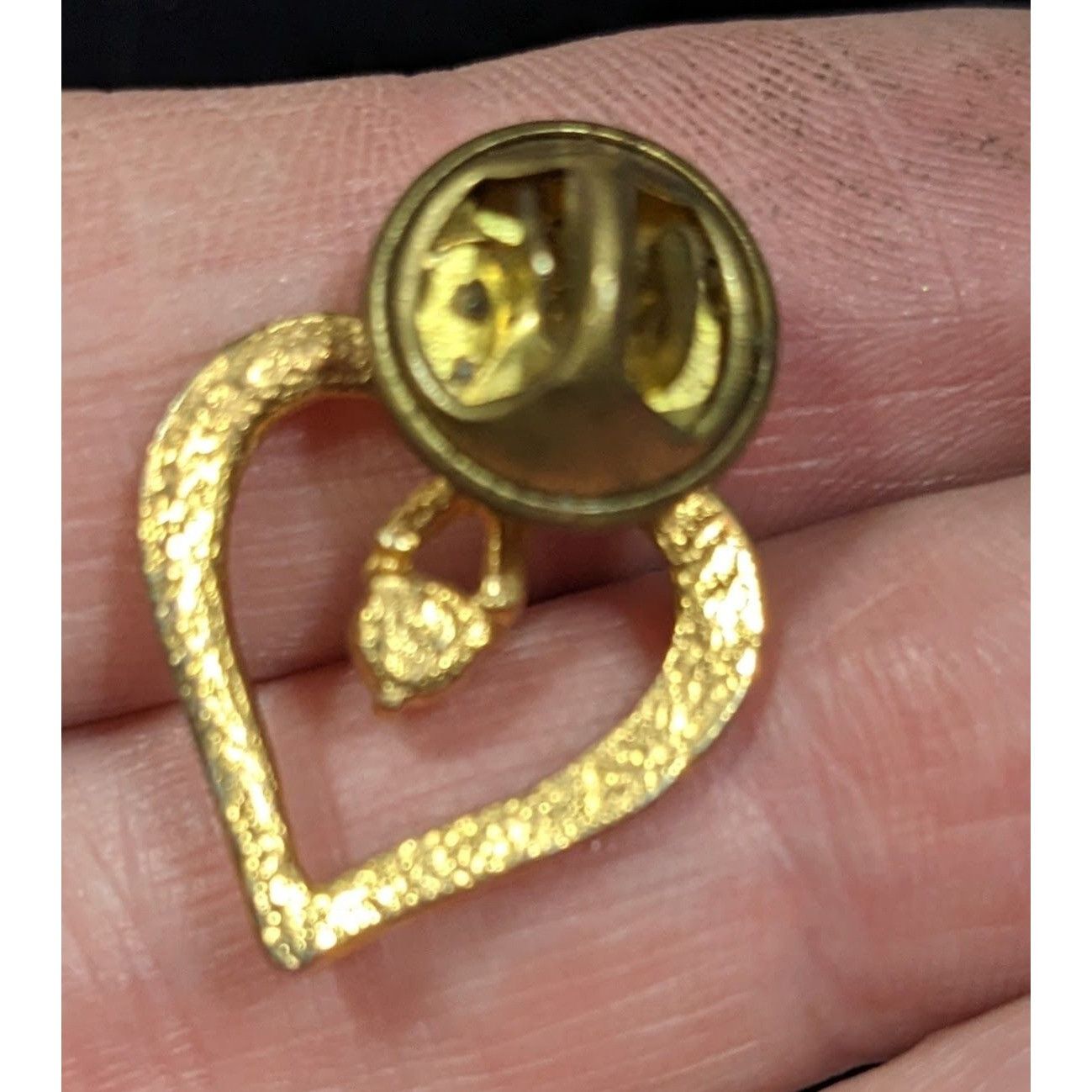 Other Vintage Coquette Open Heart Gold Tone Lapel Pin With Red Gem Size ONE SIZE - 3 Thumbnail