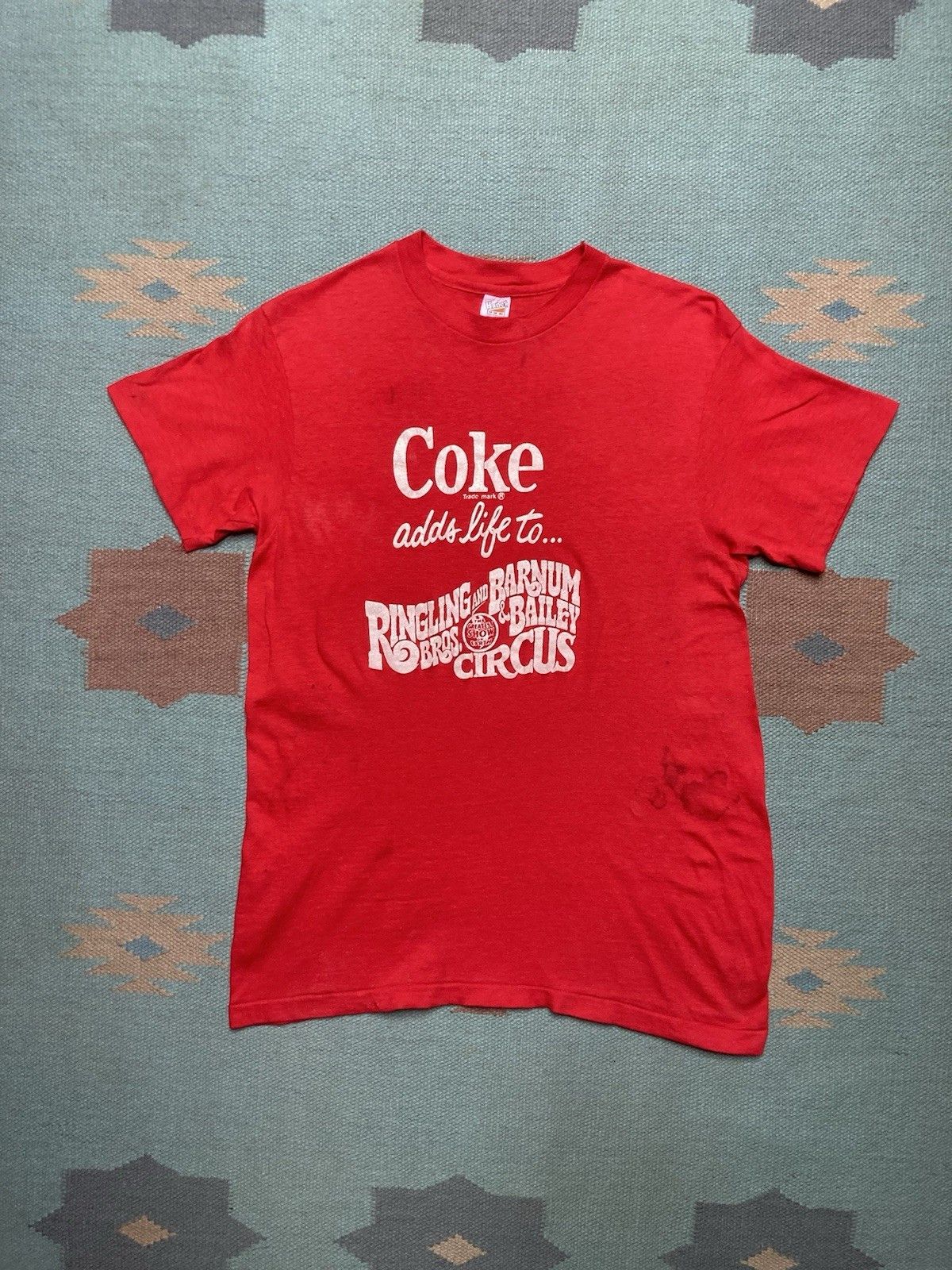 Hanes × Vintage Vtg 70s t shirt coke adds life Ringling bros Barnum Bailey M Size US M / EU 48-50 / 2 - 1 Thumbnail