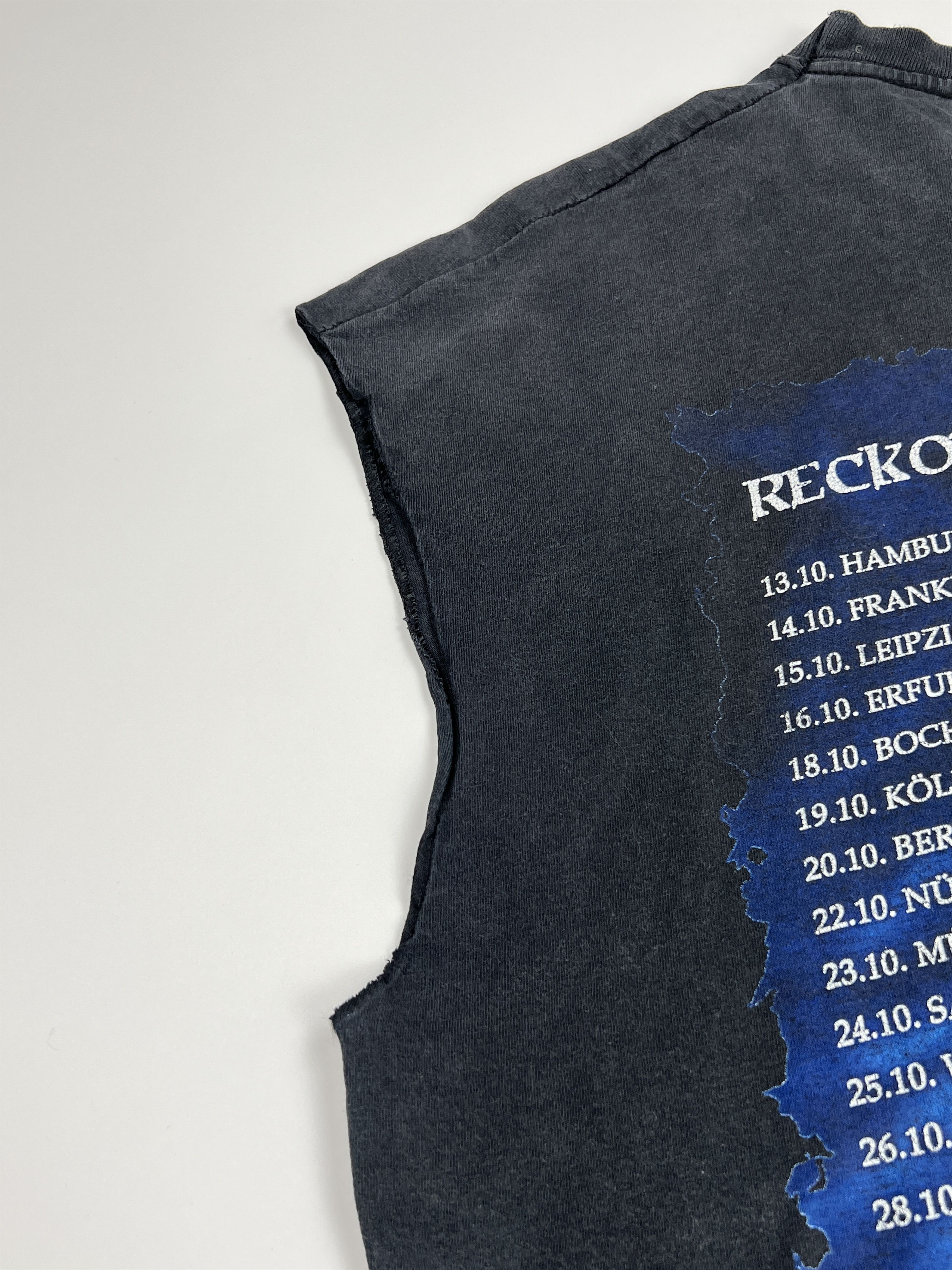 Band Tees × Vintage Sonata Arctica Reckoning Night 2004 Tour Printed Tank Tee Size US M / EU 48-50 / 2 - 3 Thumbnail