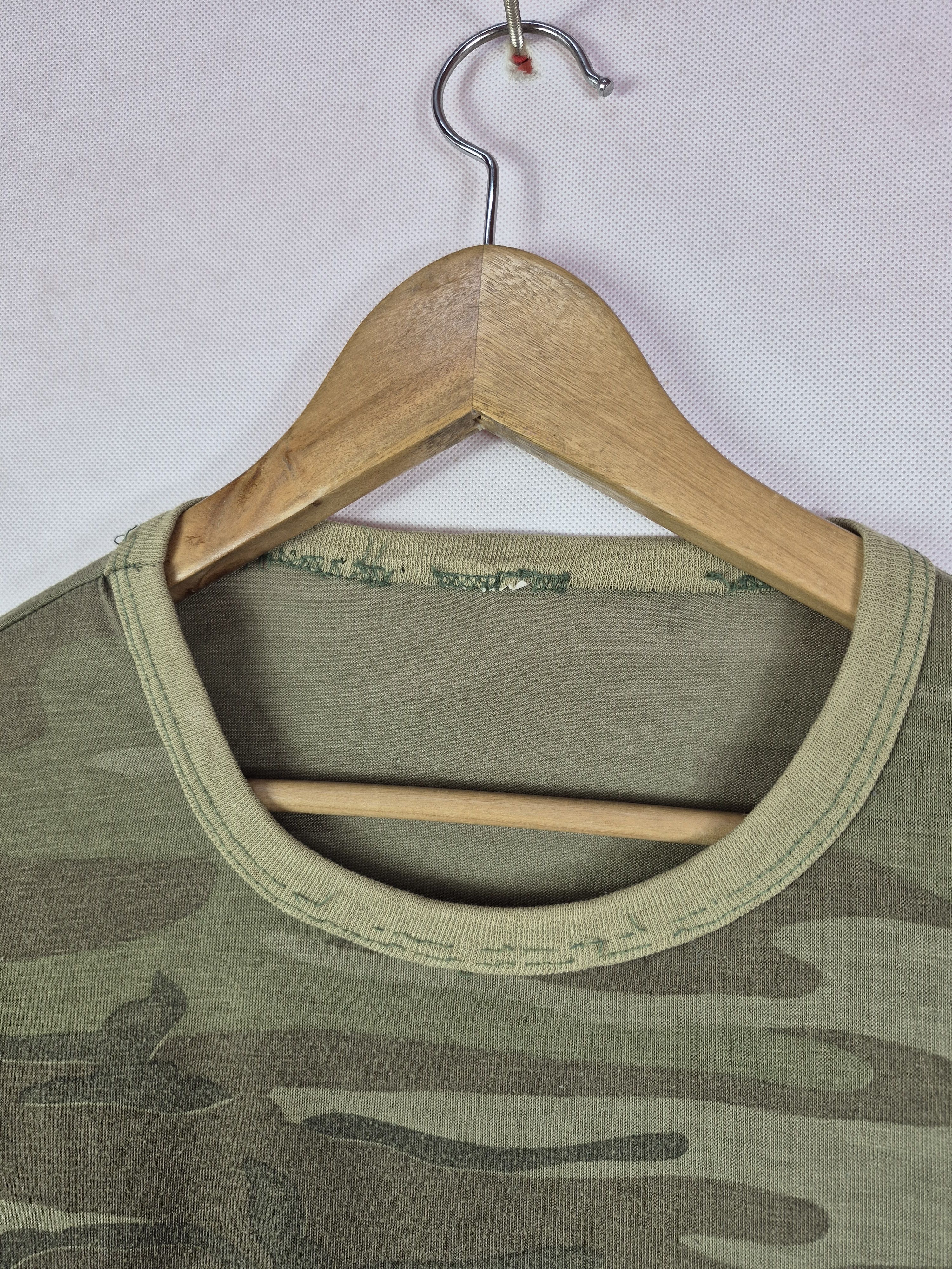 Vintage 🔥 Vintage 90s Army Camo Paper Thin Tee Size US M / EU 48-50 / 2 - 4 Thumbnail