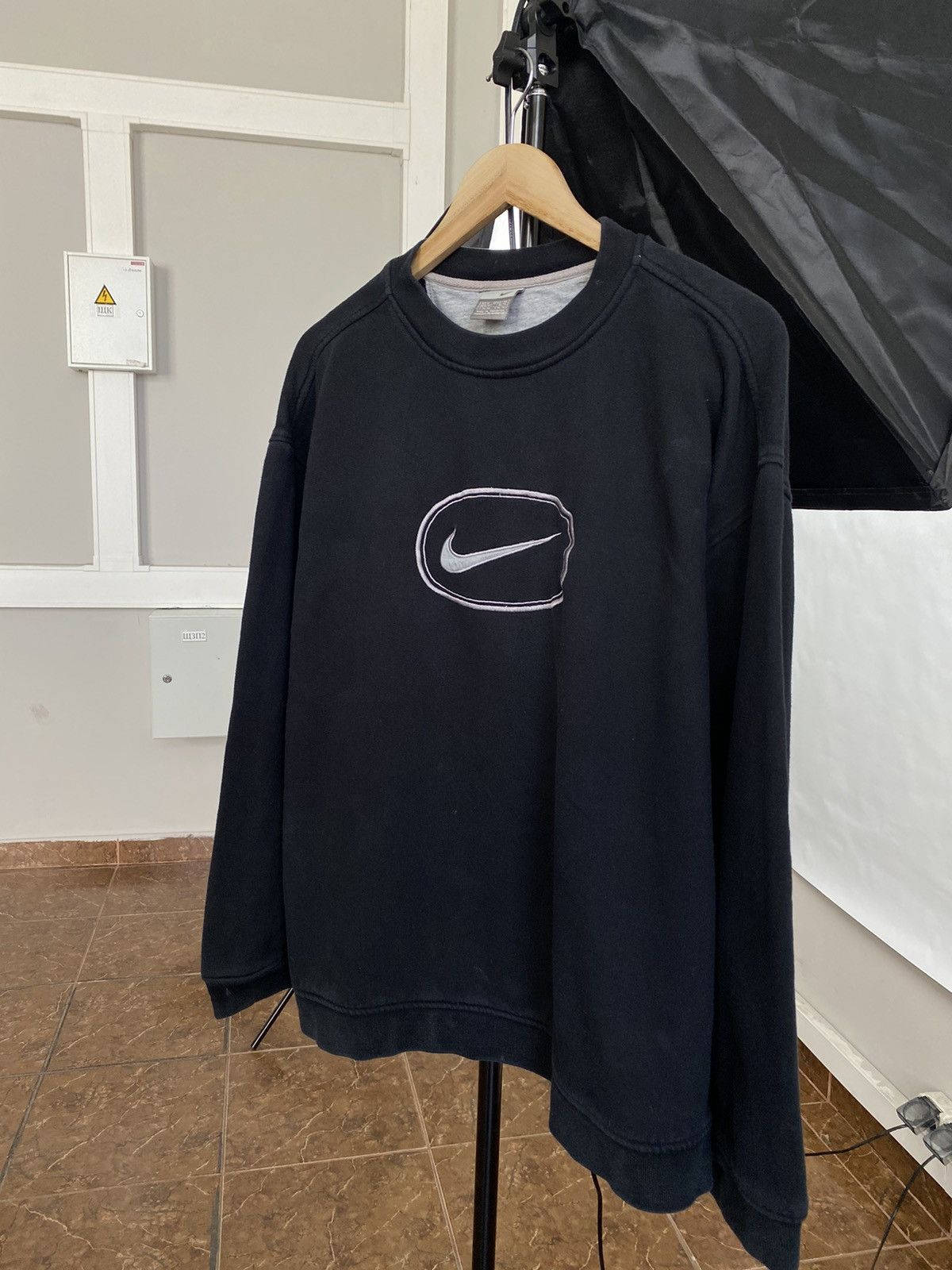 Nike 🇺🇸 Vintage 90s Nike Sweatshirt Y2K Hype Rare Retro Size US XL / EU 56 / 4 - 1 Thumbnail