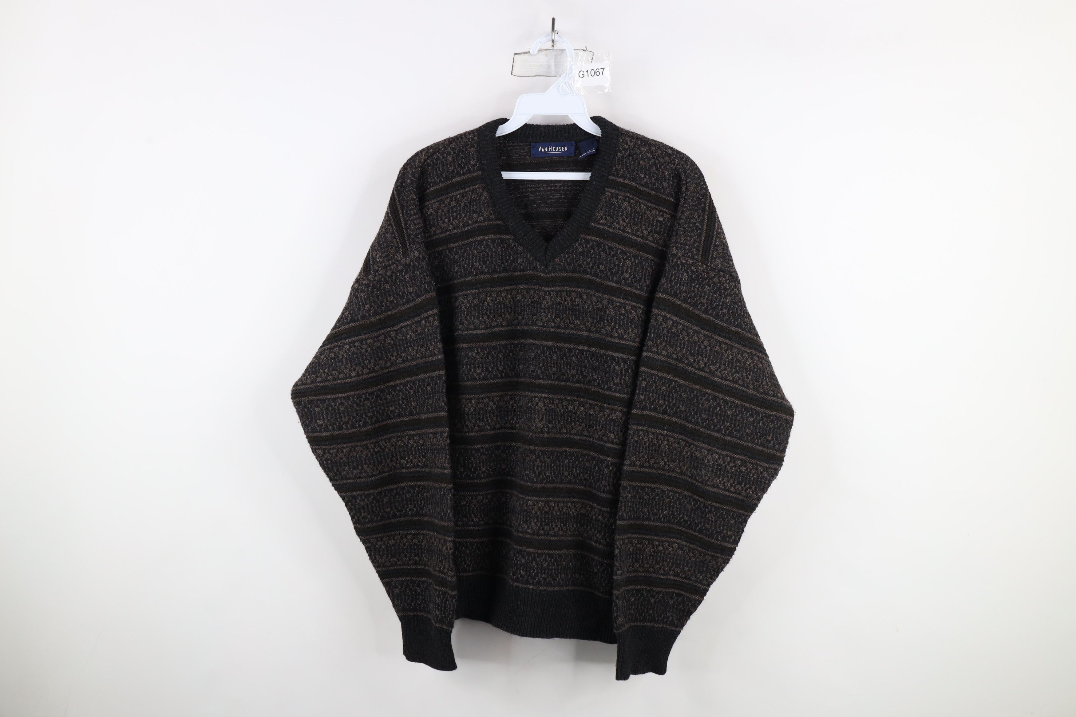 Vintage Vintage 90s Streetwear Striped Fair Isle Knit V-Neck Sweater Size US M / EU 48-50 / 2 - 1 Thumbnail