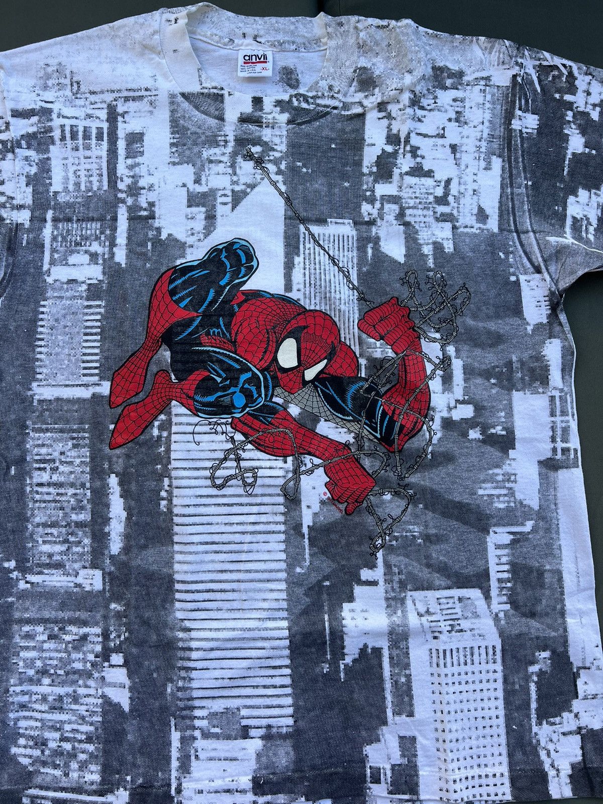 Anvil × Vintage Vintage marvel Anvil Spiderman Single stitch made in usa aop Size US XL / EU 56 / 4 - 1 Thumbnail