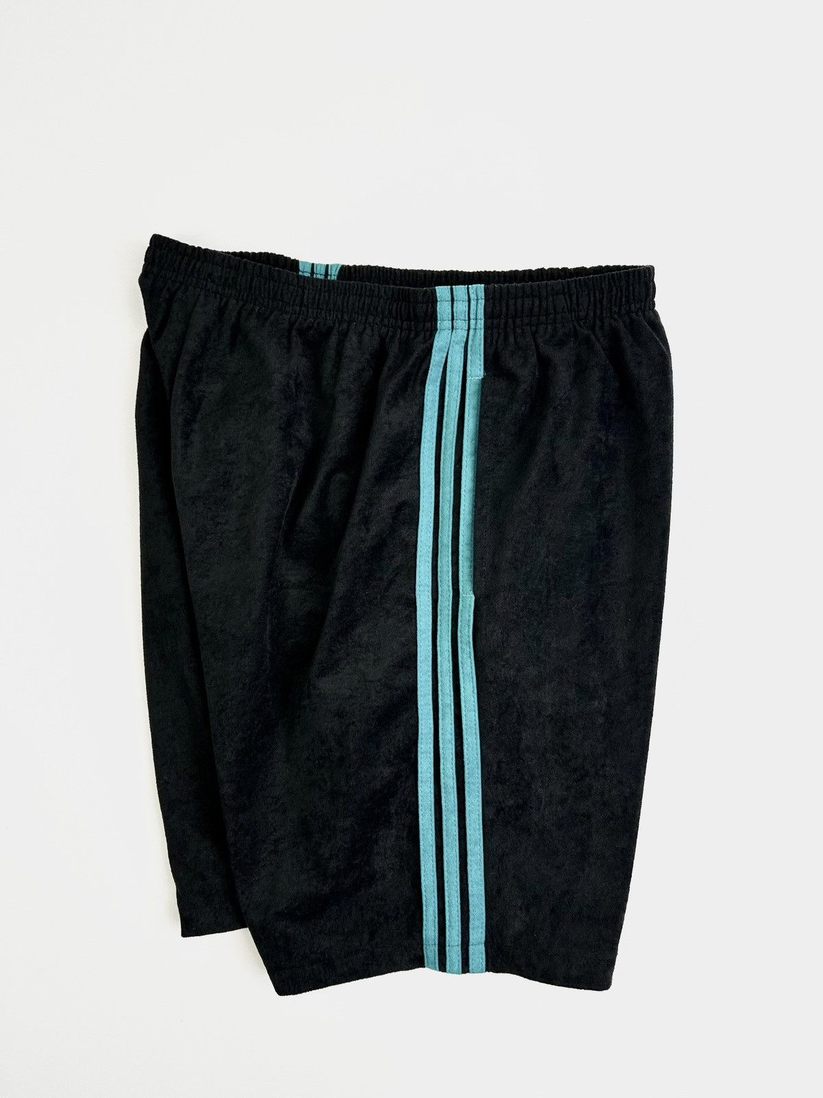 Adidas × Vintage rare Vintage 80-90s Adidas Velor Shorts Black Size US 32 / EU 48 - 4 Thumbnail