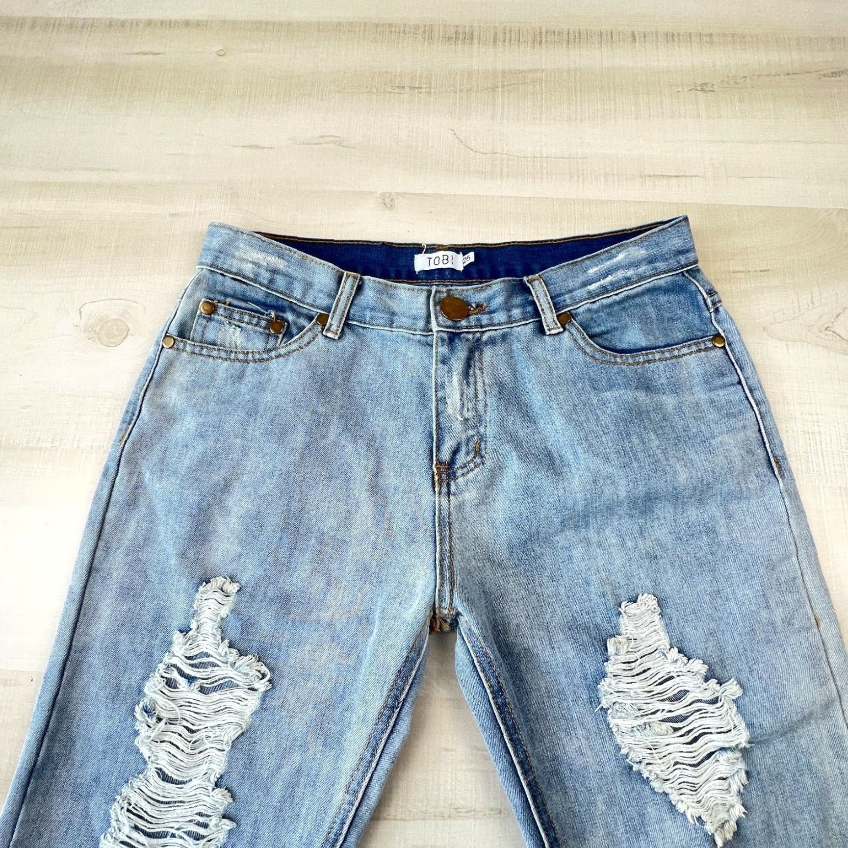 Vintage Tobi Womens Distressed Cropped Jeans Blue Light Wash 25 Regular Waist 29 Size 42" / US 20 - 2 Thumbnail