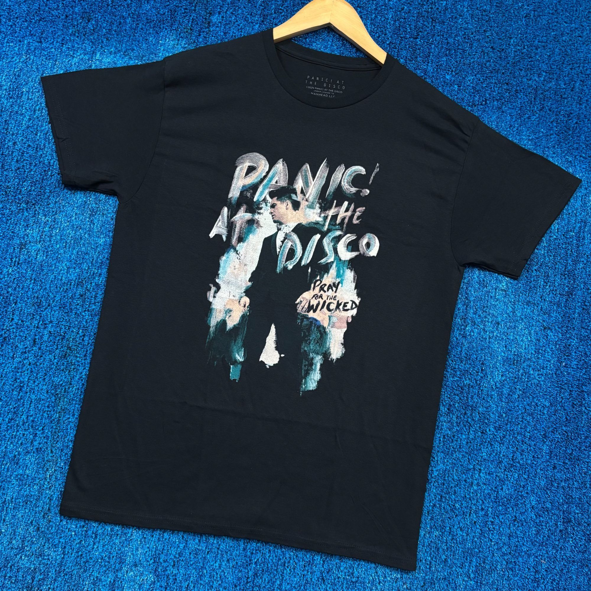 Band Tees Panic at the Disco Pray for the Wicked Album Cover Art Tee M Size US M / EU 48-50 / 2 - 3 Thumbnail