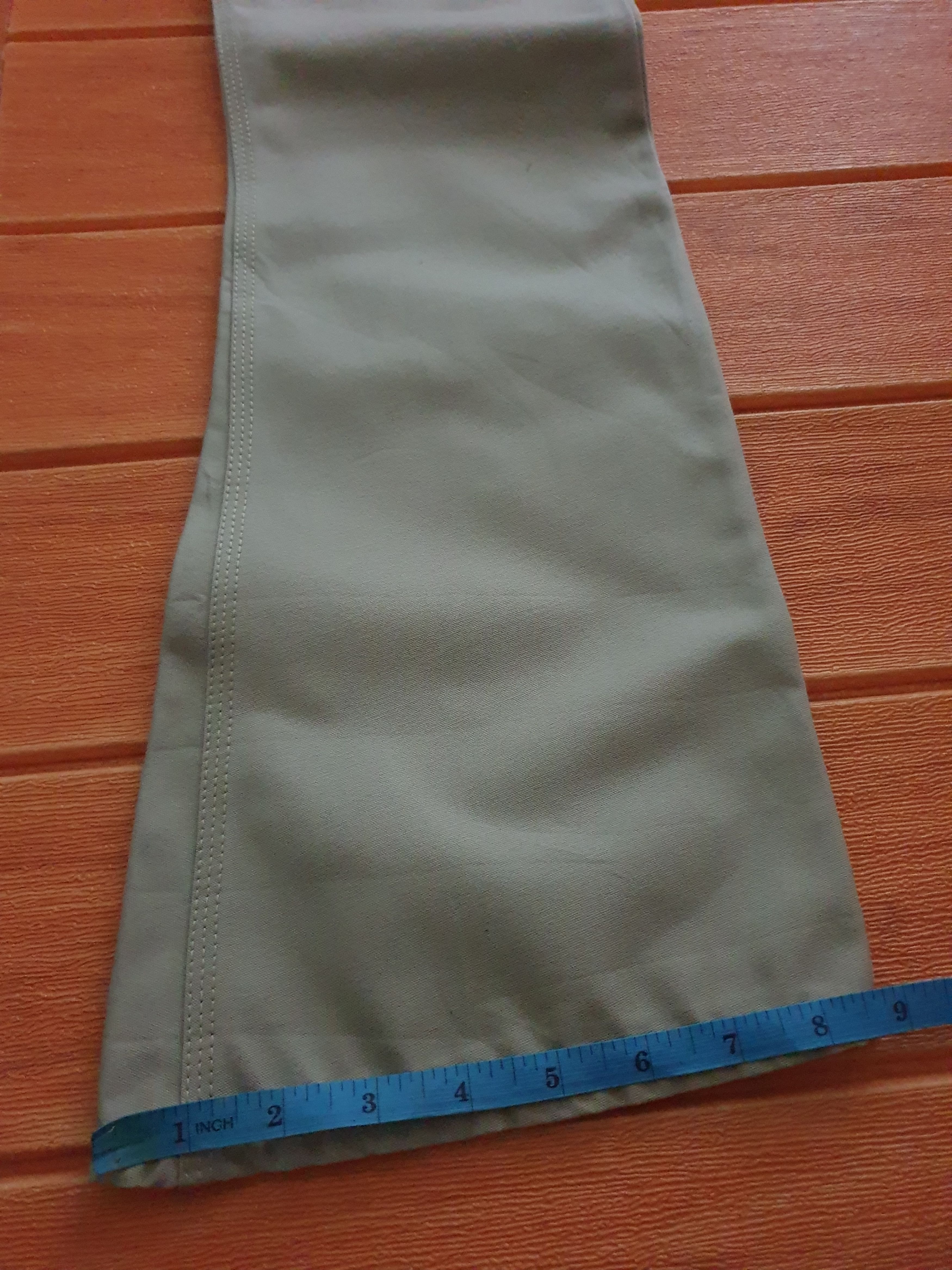 Japanese Brand 💥No crossing Japanese brand beige colour Pant Size US 31 - 6 Thumbnail