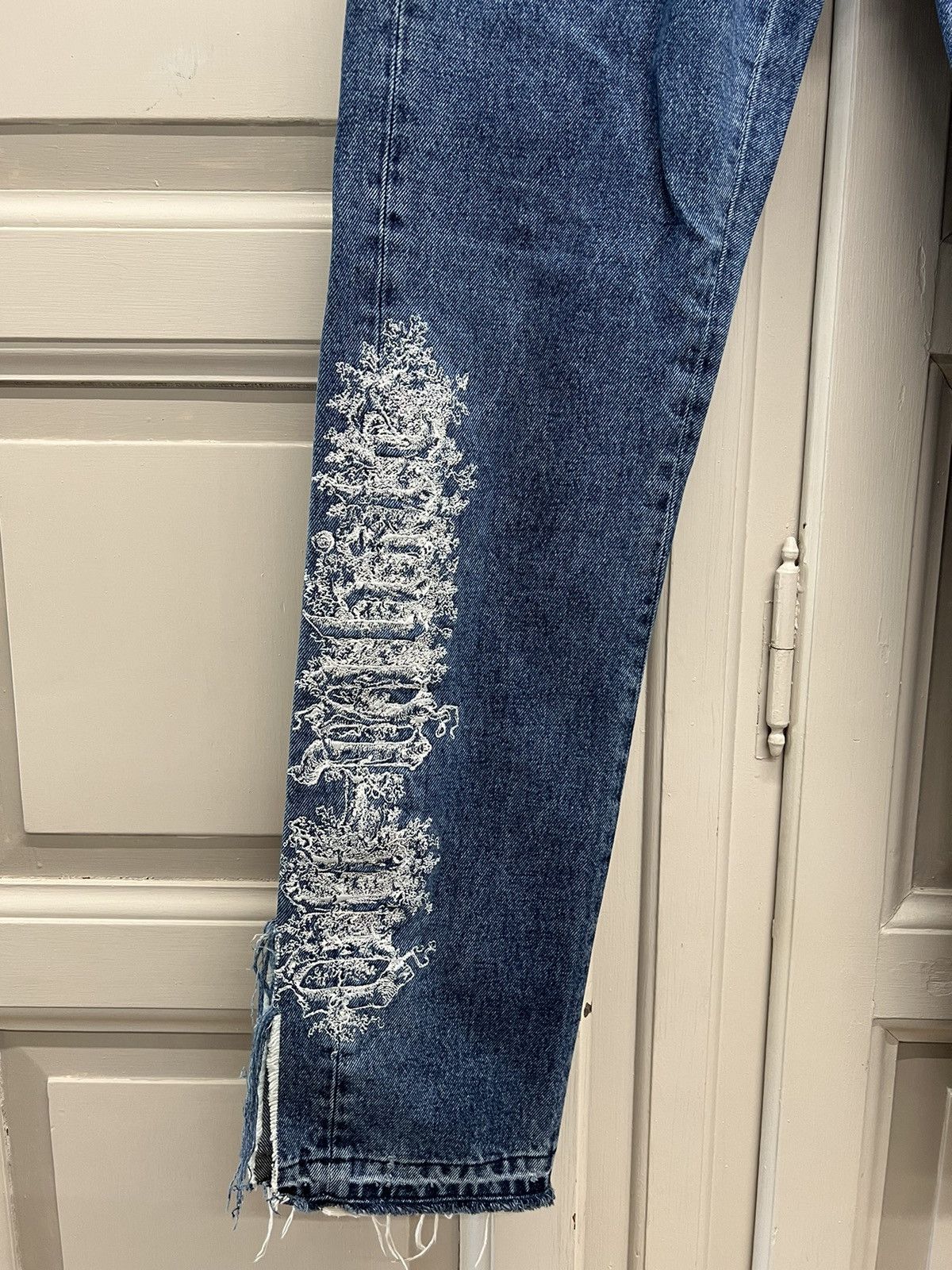 Off-White Off White Gothic Embroidered Jeans Size US 32 / EU 48 - 2 Thumbnail