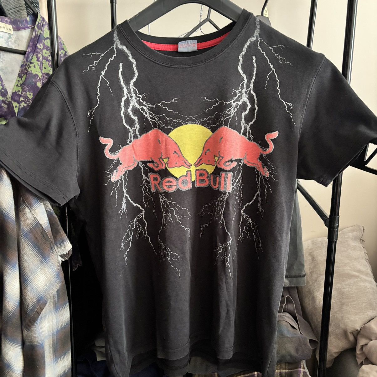 Vintage Vintage Y2K Red Bull T-Shirt Moto Punk ERD Grunge Size US M / EU 48-50 / 2 - 1 Thumbnail