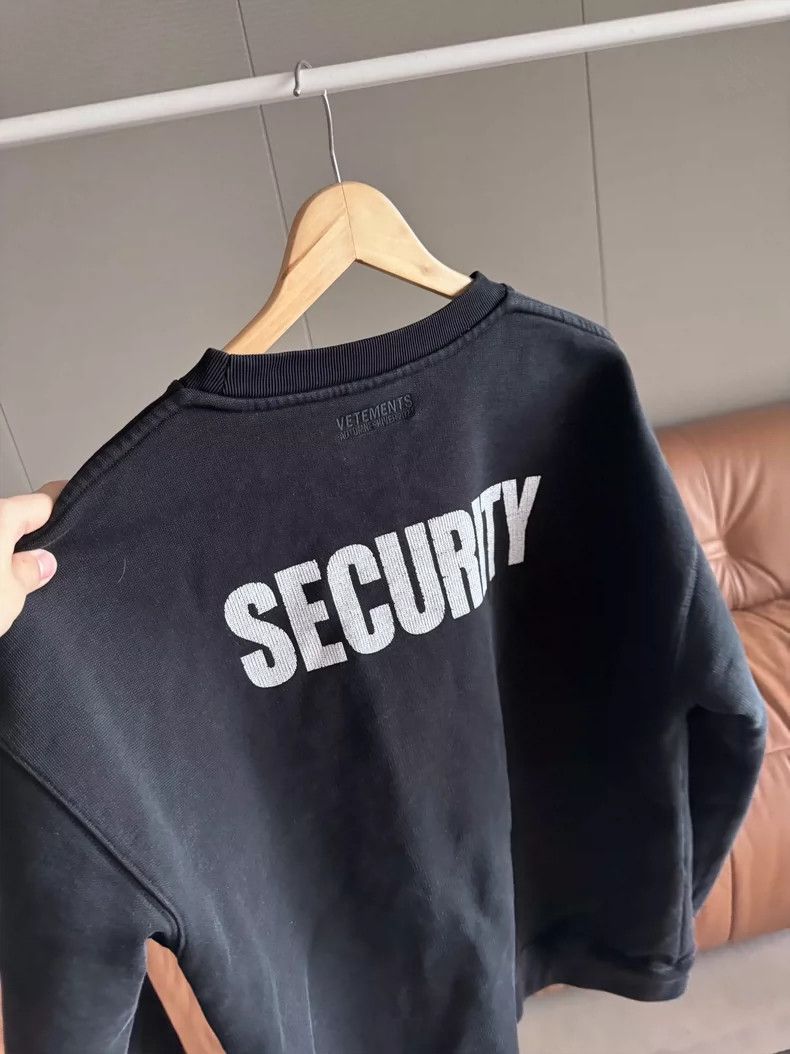 Vetements Vetements Security sweater Size US XS / EU 42 / 0 - 2 Thumbnail
