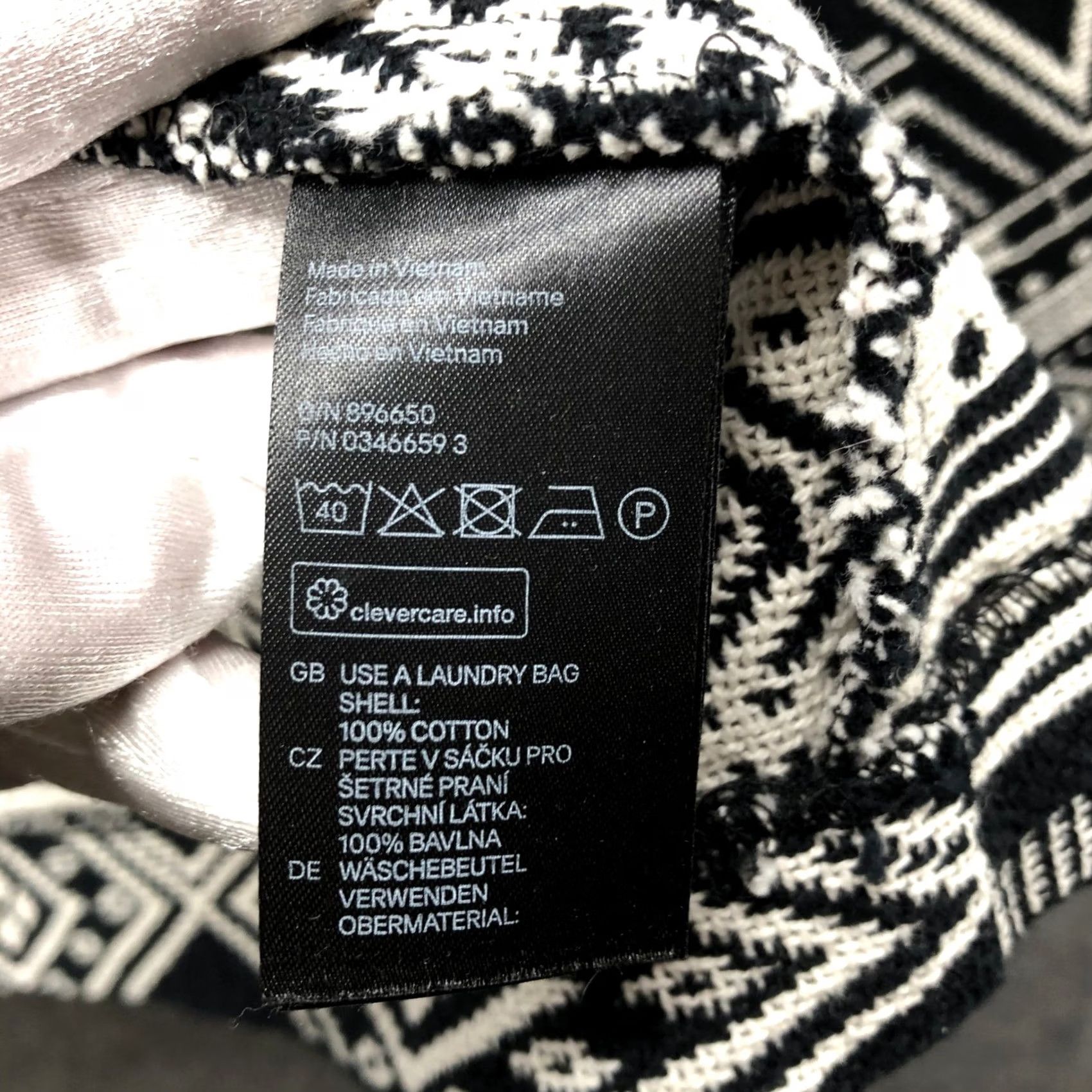H&M VINTAGE HM Conscious Western Print Jacket Womens 2 Black White Jacquard Open Front Size XS / US 0-2 / IT 36-38 - 6 Thumbnail
