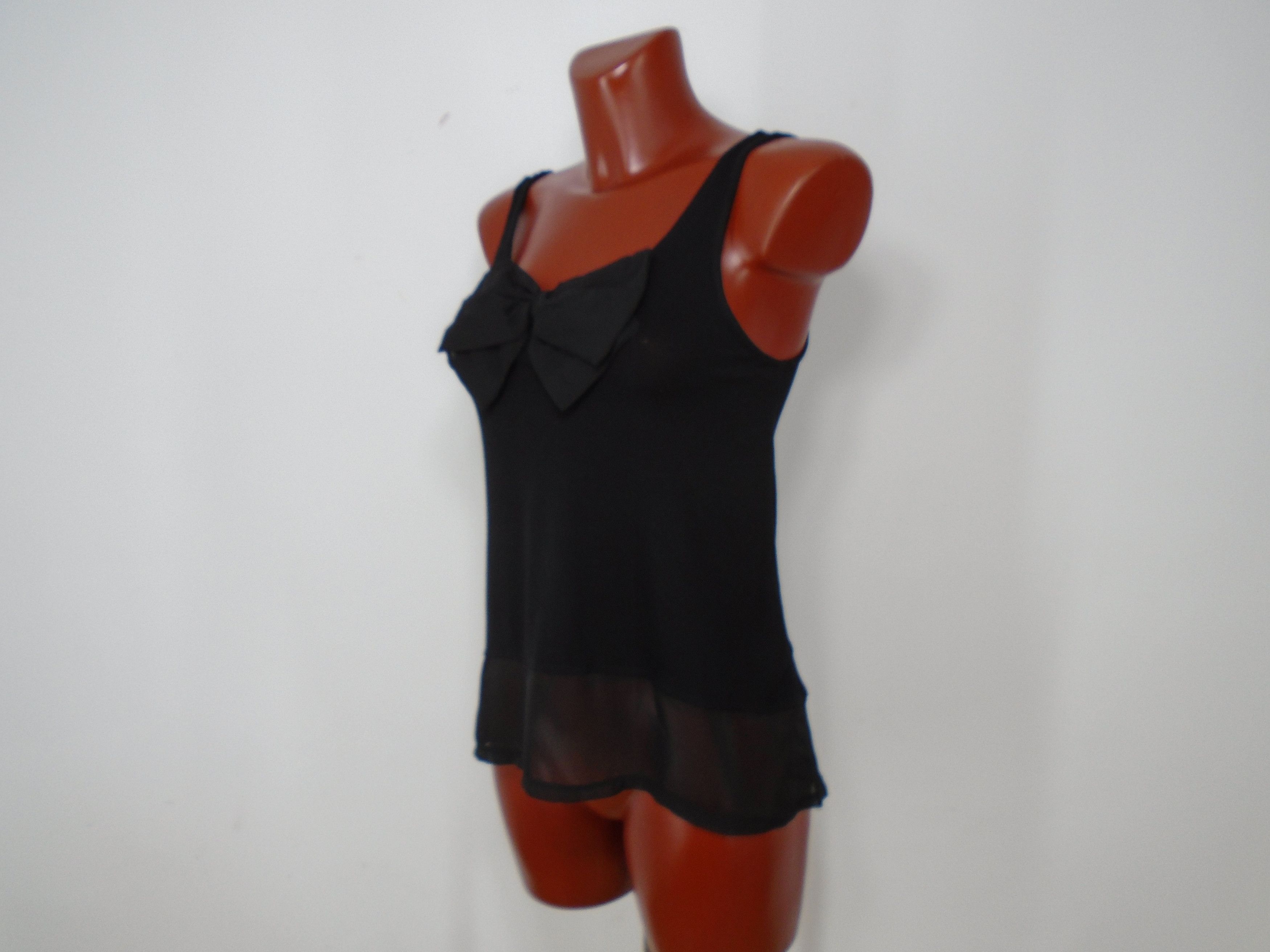 H&M Women's Tank Tops H&M. Color: Black. Size: XS. Size XS / US 0-2 / IT 36-38 - 3 Thumbnail