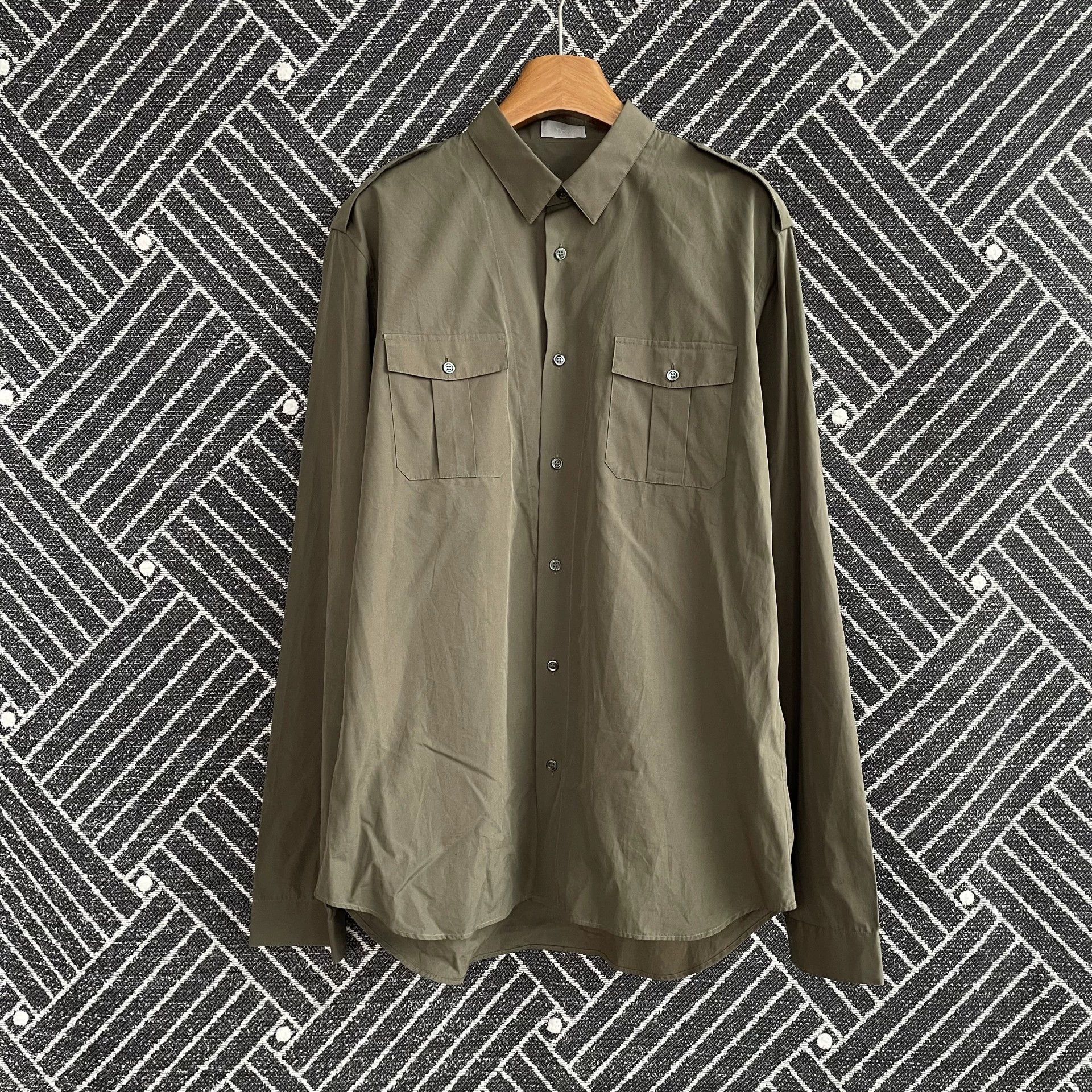 Dior 98 New DIOR Pocket Work Shirt Dark Green 41 L Size US L / EU 52-54 / 3 - 1 Thumbnail
