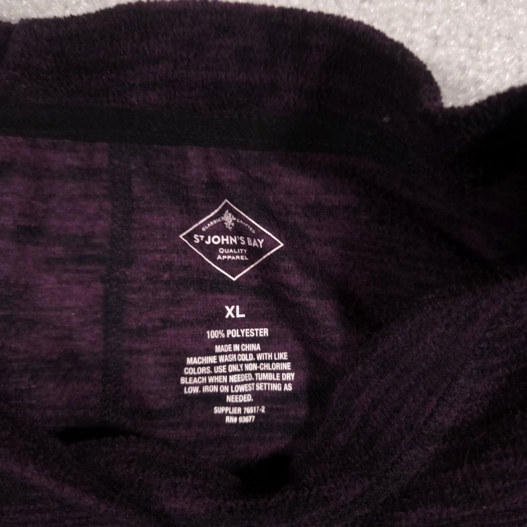 Vintage St. John's Bay Sweater Womens XL Purple Fleece V-Neck Pullover Solid Soft Size XL / US 12-14 / IT 48-50 - 4 Thumbnail