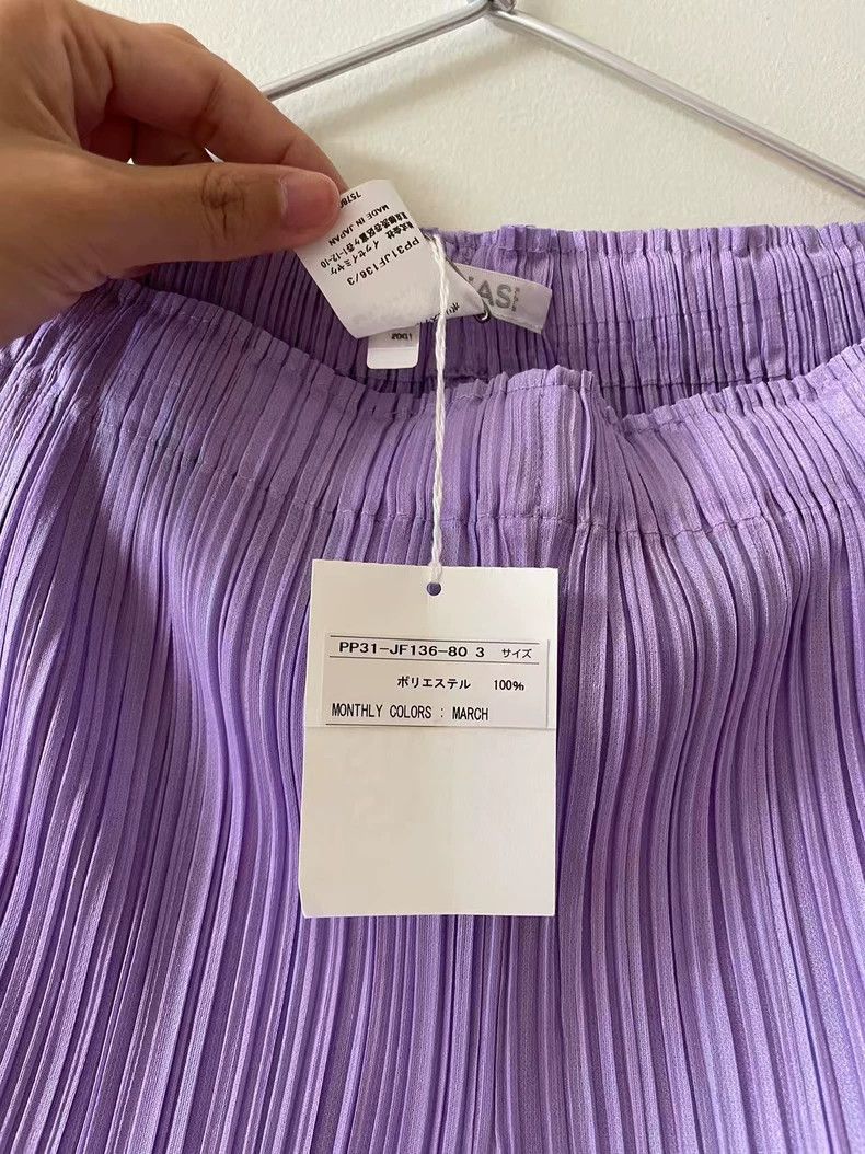 Issey Miyake Issey Miyake size:3 Purple pleated trousers Size 22" - 4 Thumbnail