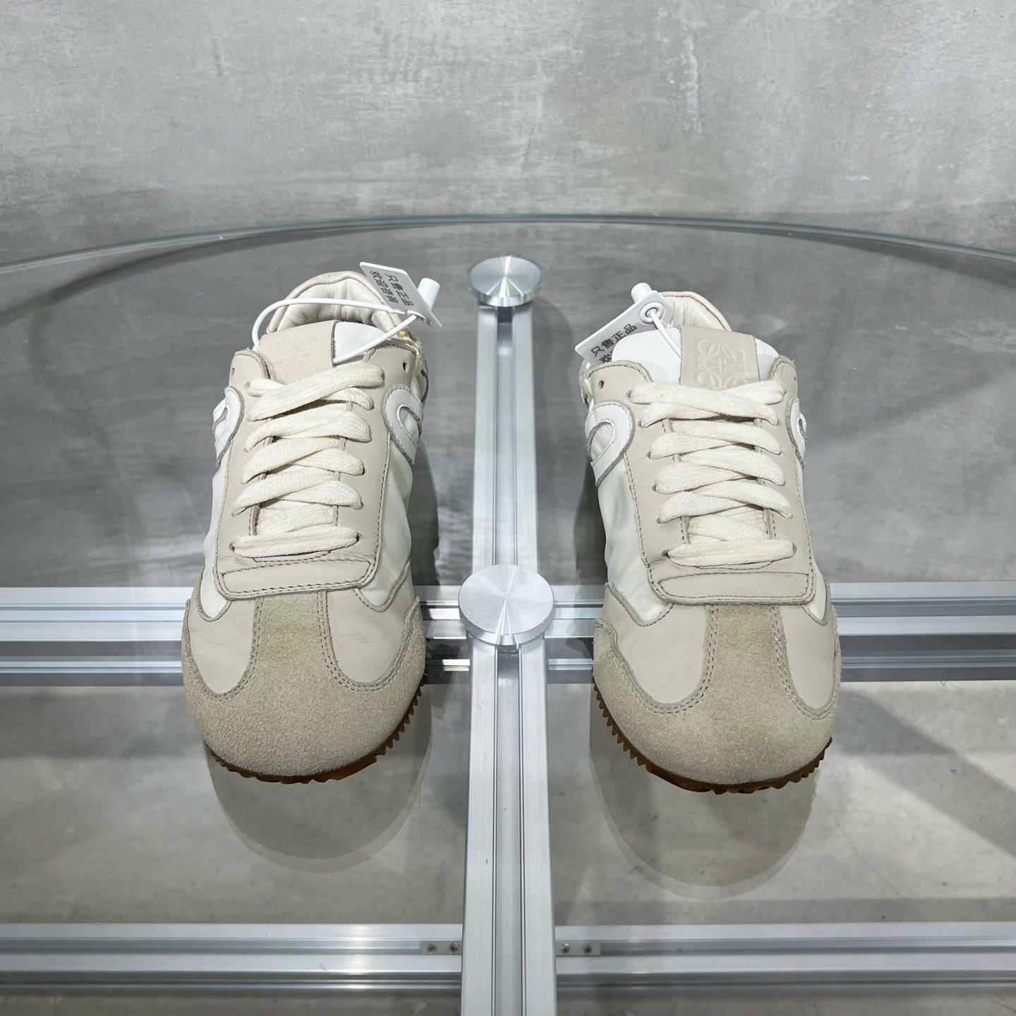 Loewe Loewe Casual White Lowtop Sneakers it_35 Women Size US 5 / IT 35 - 1 Thumbnail