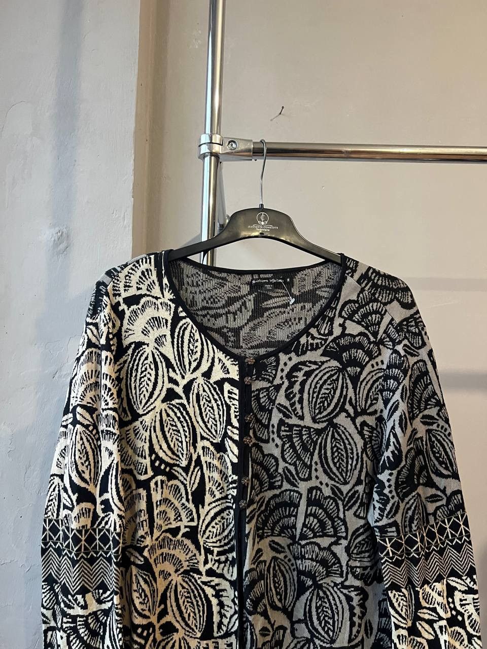 Gudrun Sjoden GUDRUN SJODEN ABSTRACT DESIGN FLOWERS BUTTON CARDIGANSWEATER Size XL / US 12-14 / IT 48-50 - 3 Thumbnail
