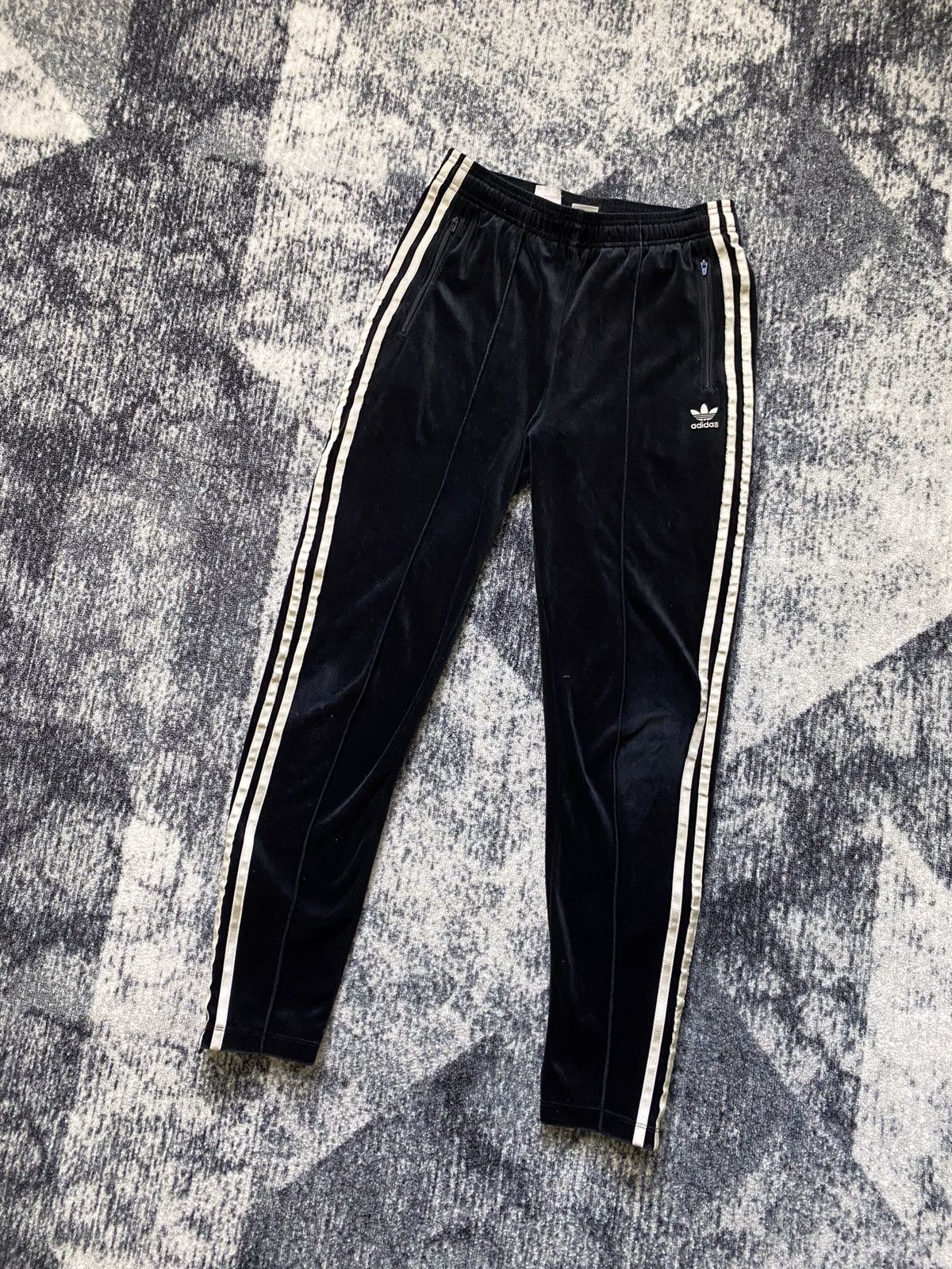 Adidas × Vintage Vintage Adidas Pants 3-Stripes Black Velours Y2K STYLE 90s Size 30" / US 8 / IT 44 - 1 Thumbnail