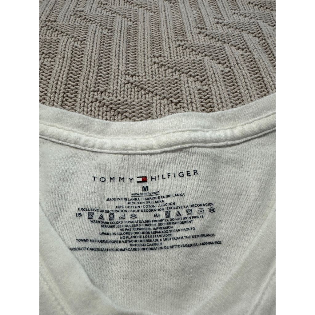 Tommy Hilfiger Tommy Hilfiger white vneck tee size M Size US M / EU 48-50 / 2 - 4 Thumbnail