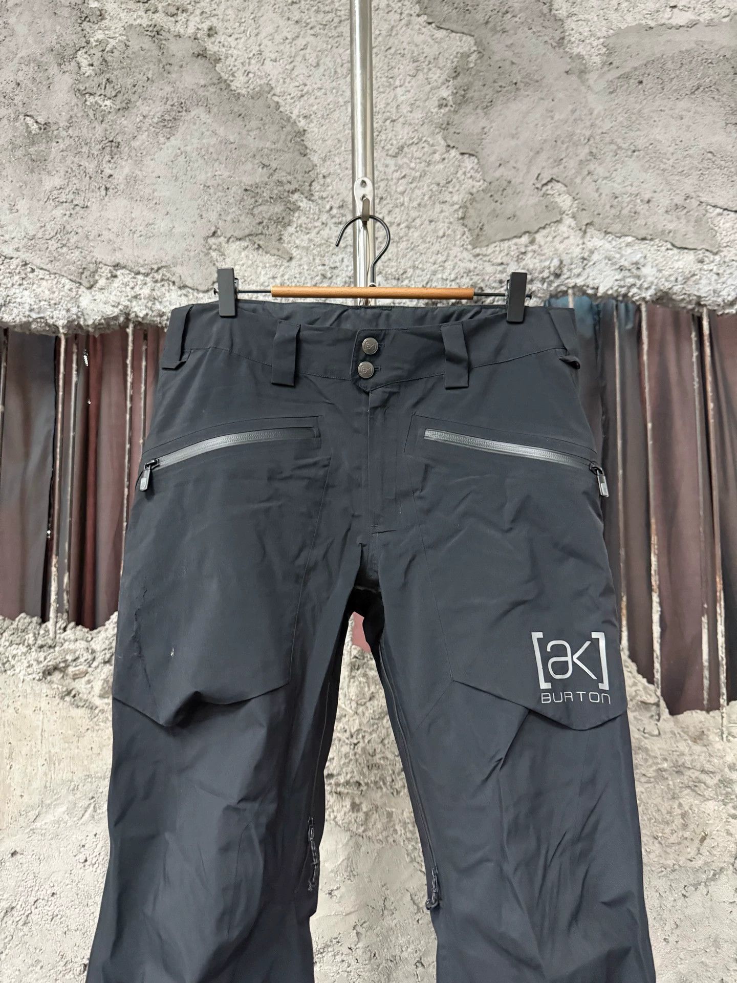 Burton Burton AK457 Snow Pants M w/ Flaws Size US 32 / EU 48 - 4 Thumbnail
