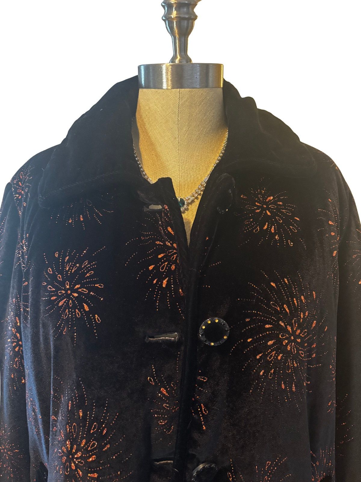 Other Women’s black velvet feel Jacket.wj1214 Size XXL / US 16-18 / IT 52-54 - 2 Thumbnail