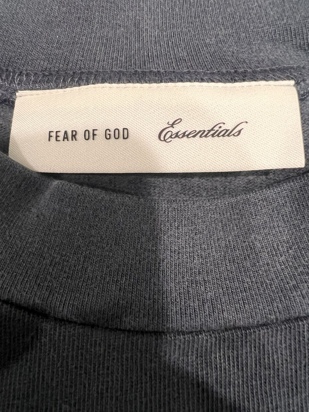 Essentials Fear of God Essentials 90s short sleeve Faded Iron Size M Size US M / EU 48-50 / 2 - 6 Thumbnail