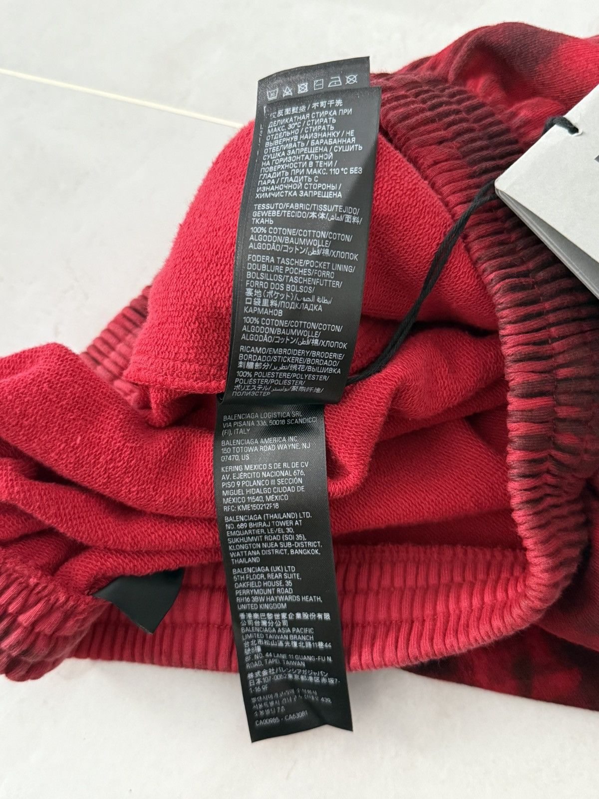 Balenciaga Balenciaga SS23 Red Skater Graffiti Sweatpants Sz.M Size US 34 / EU 50 - 16 Thumbnail