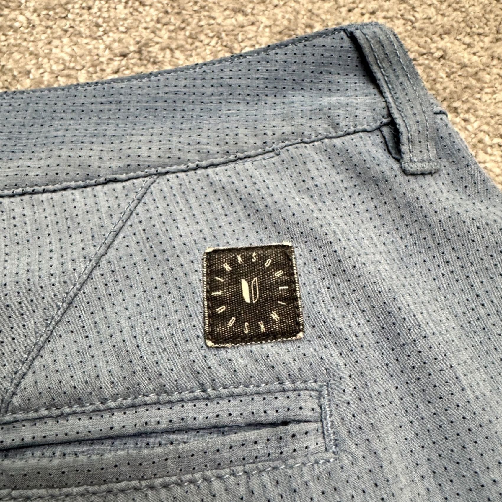 Tommy Bahama Linksoul Micro Perforated Performance Golf Chino Shorts Mens 38 Blue Stretch Size US 36 / EU 52 - 6 Thumbnail