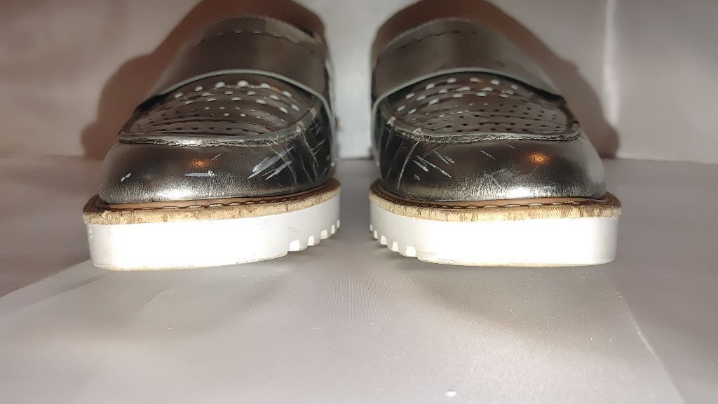 The Unbranded Brand Halogen Emily Metallic Silver Slip On Size 8.5 Size US 8.5 / IT 38.5 - 4 Thumbnail