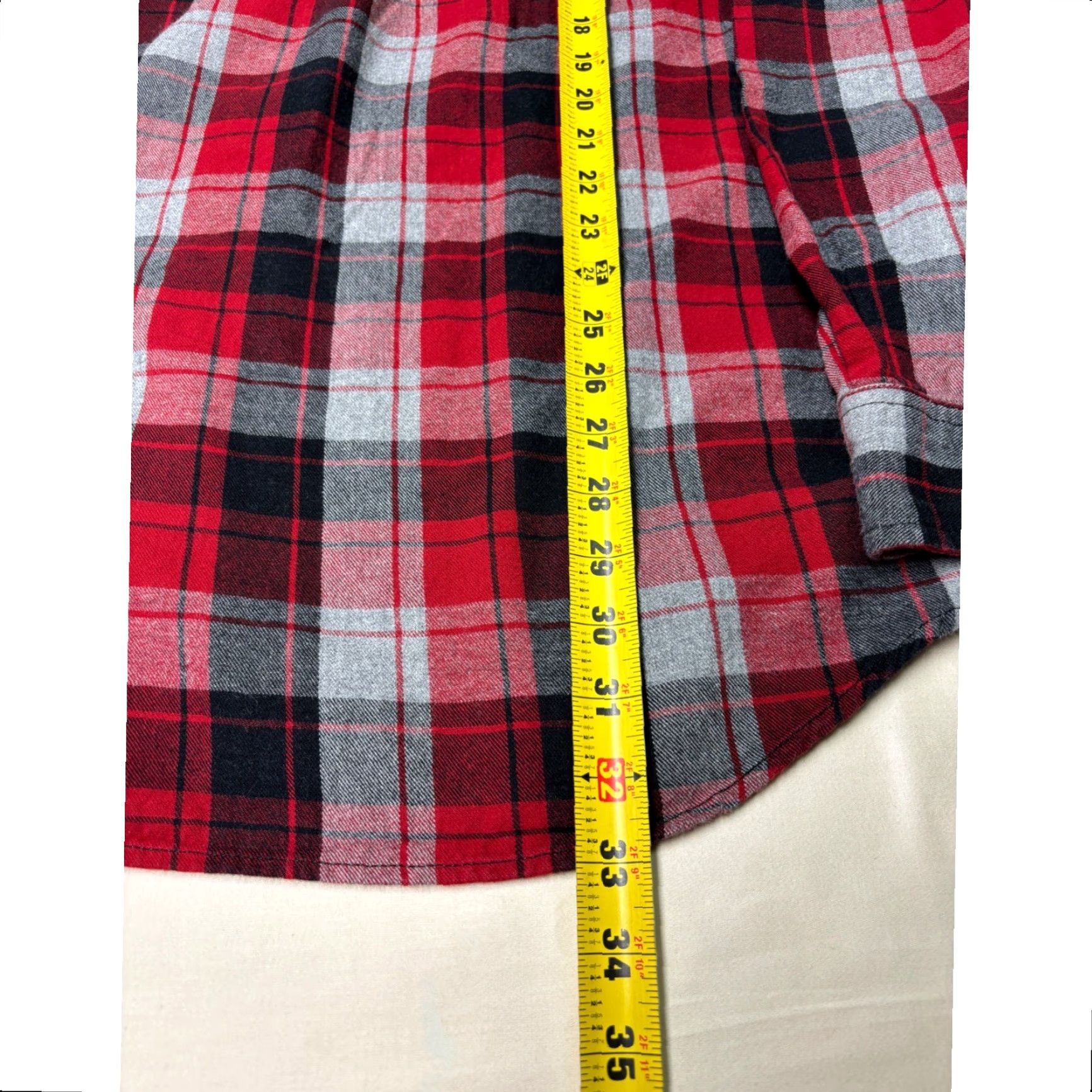 Duluth Trading Company Duluth Trading Co. Mens Flannel Shirt L Tall Red Gray Black Plaid Trim Fit Shirt Long Sleeve Button-Down Mens Boys? Size US XL / EU 56 / 4 - 6 Thumbnail
