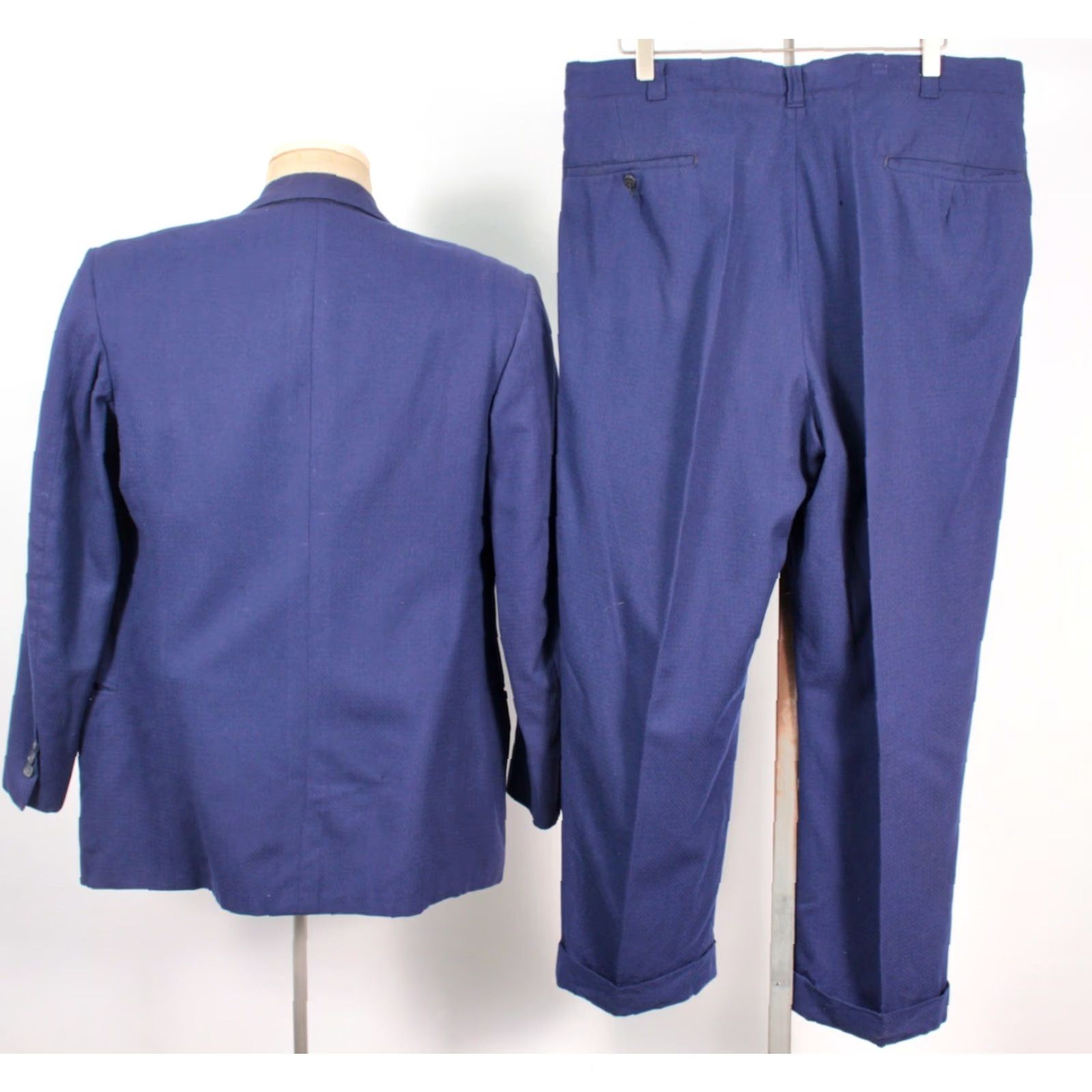 Vintage VINTAGE Mens KC Custom Garmet Co. 1950s Suit - 2 PC Dark Blue Wool Mens M Blue 1950s Suit Mens, 1950s, Wool, JKPT? Size 40R - 2 Thumbnail