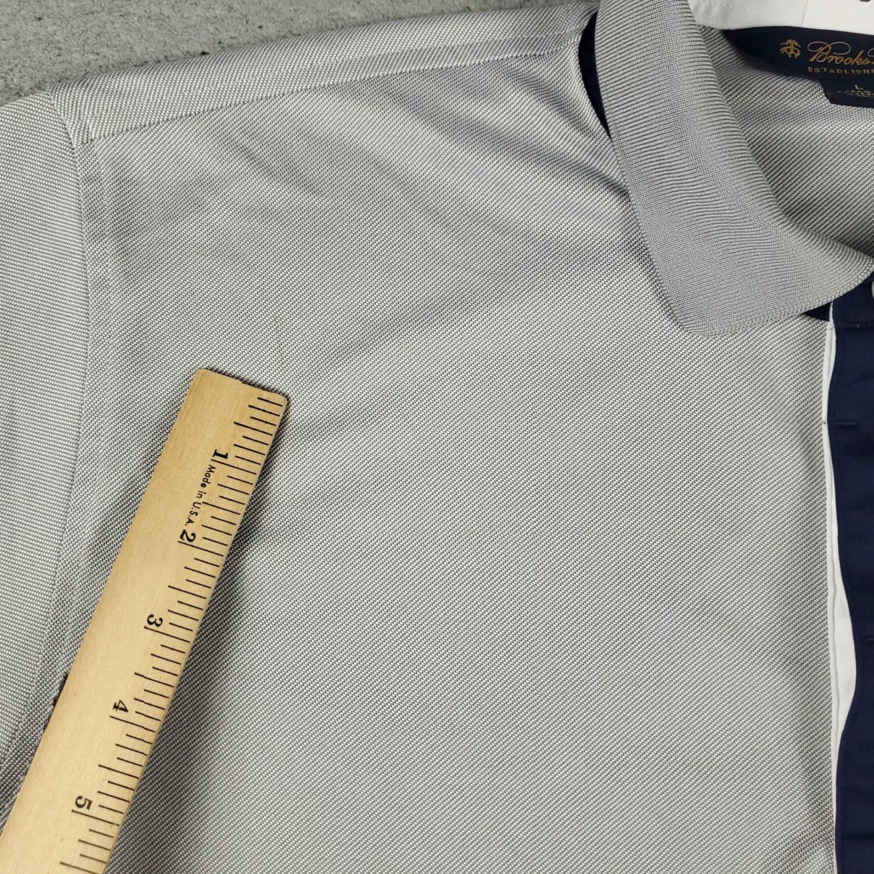 Brooks Brothers Brooks Brothers Polo Shirt Mens Large Gray Polyester Casual Short Sleeve Polo Shirt L Gray Brooks Brothers Mens Polo Shirt Casual Short Sleeve 90s? Size US L / EU 52-54 / 3 - 4 Thumbnail