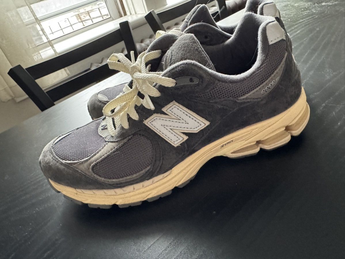 New Balance New Balance 2002r - Black Dark Grey Size US 9 / EU 42 - 1 Thumbnail