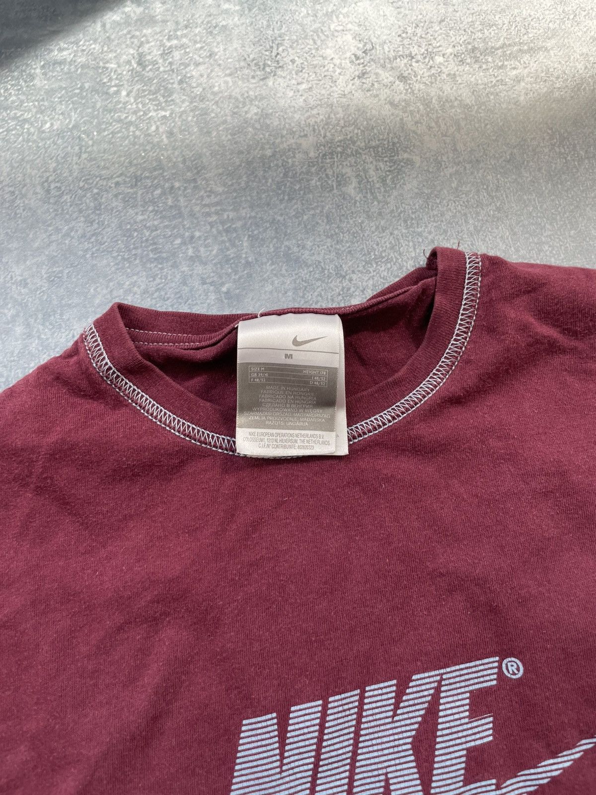 Nike Vintage 00ss Burgundy Nike bog logo tee Size US M / EU 48-50 / 2 - 2 Thumbnail