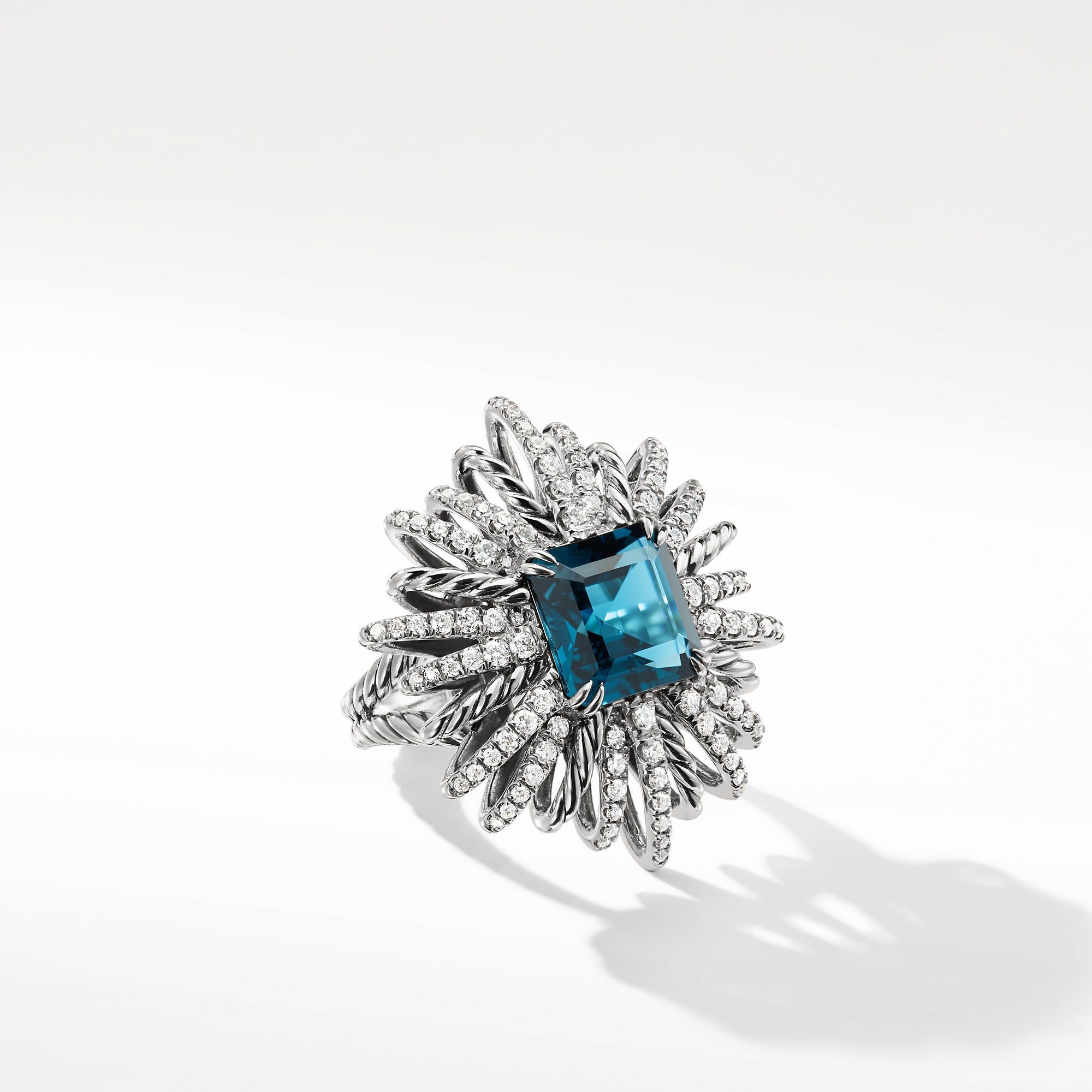 David Yurman o1w1db10526 R12722D Size:9/ Ring in Silver Size ONE SIZE - 1 Preview