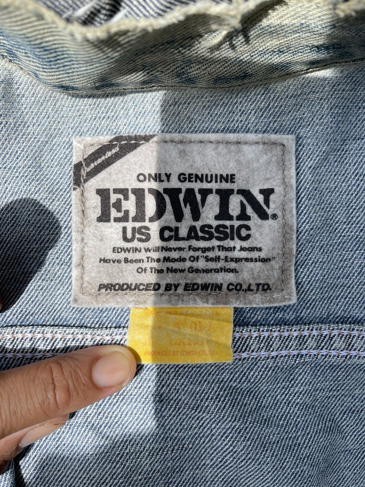 Edwin Edwin US Classic Denim Jacket Light Wash Distressed Japan Size US M / EU 48-50 / 2 - 17 Thumbnail