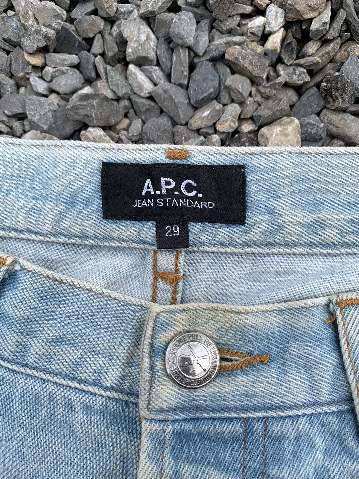 A.P.C. APC SELVEDGE BUTTON FLY LIGHT BLUE JAPANESE DISTRESSED DENIM Size US 30 / EU 46 - 11 Thumbnail