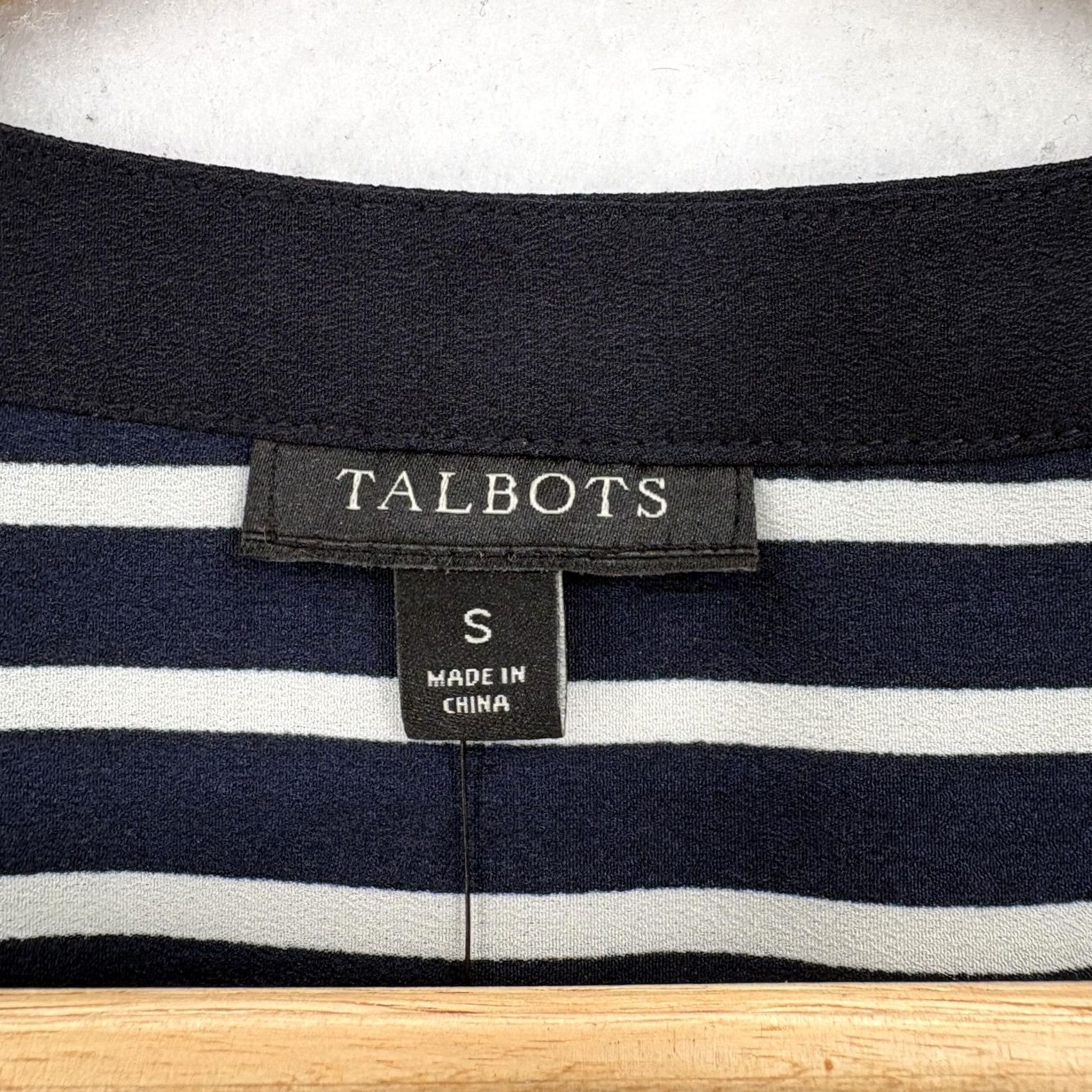 Talbots Talbots Blouse Womens Small Blue Crew Neck Striped Tunic 3/4 Roll Tab Sleeve Size S / US 4 / IT 40 - 4 Thumbnail