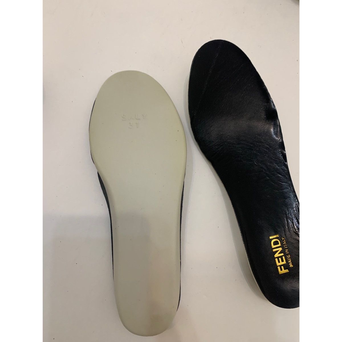Fendi FENDI KIDS SAMPLE LEATHER WEDGE SNEAKERS Size US 4 / IT 34 - 12 Thumbnail