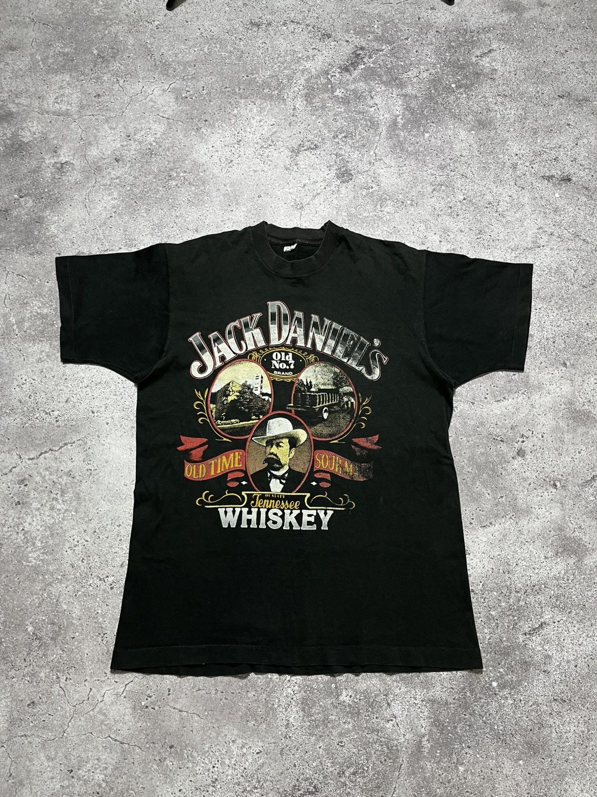 Vintage Vintage Jack Daniels Old Time Whiskey T-shirt Size US XL / EU 56 / 4 - 1 Thumbnail