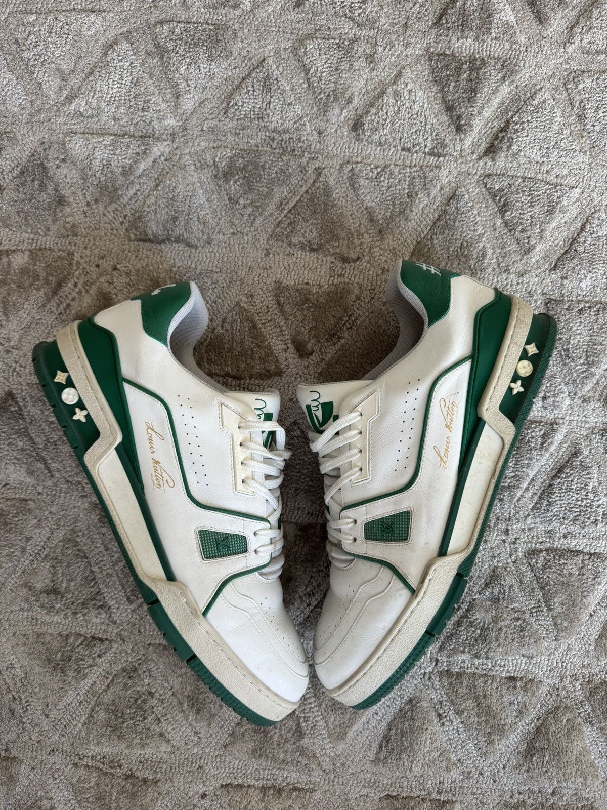 Louis Vuitton Louis Vuitton LV Trainer Green/White Size US 10.5 / EU 43-44 - 1 Thumbnail