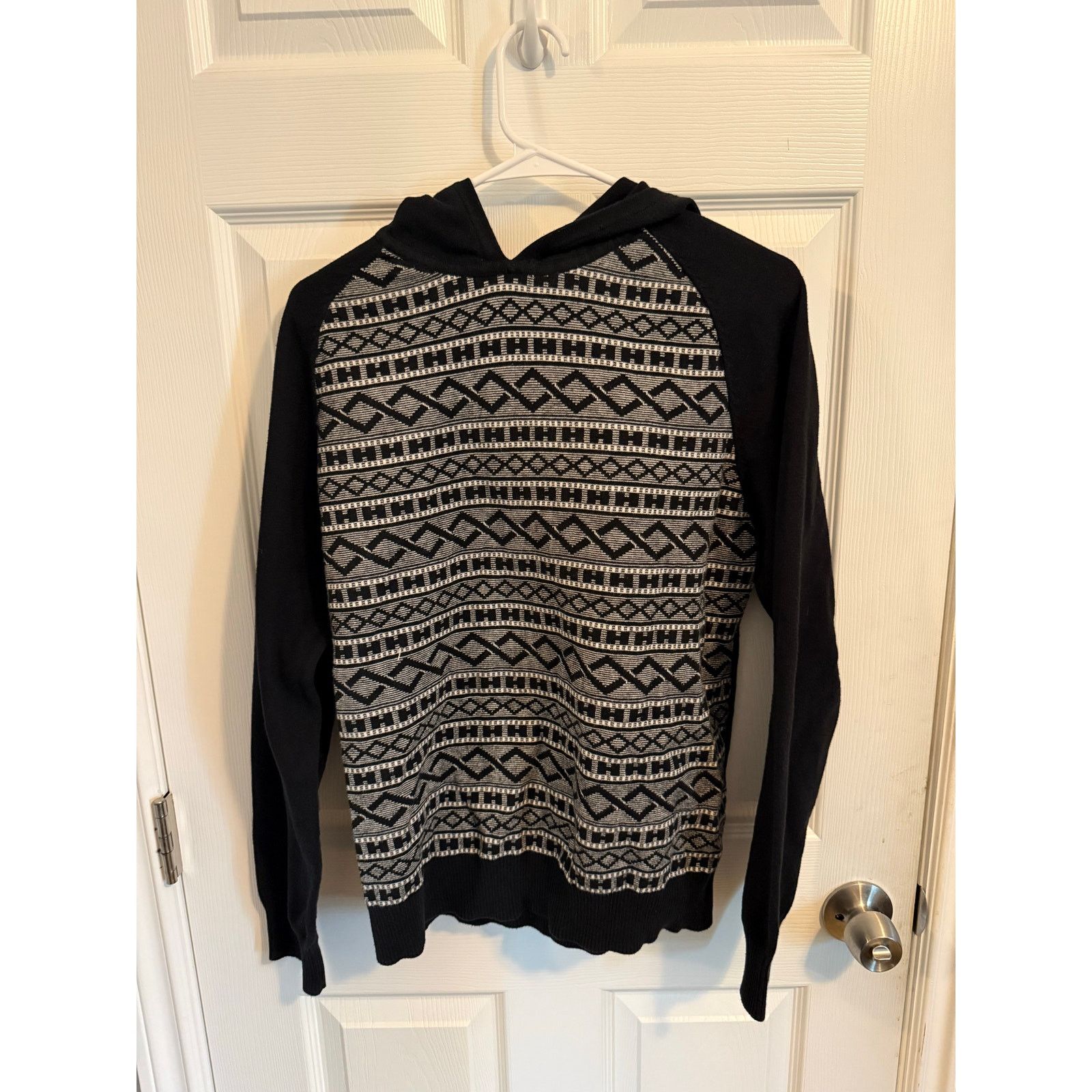 21 Men 21 Men Aztec Knit Black Gray Pullover Hoodie Size L Size US L / EU 52-54 / 3 - 1 Thumbnail