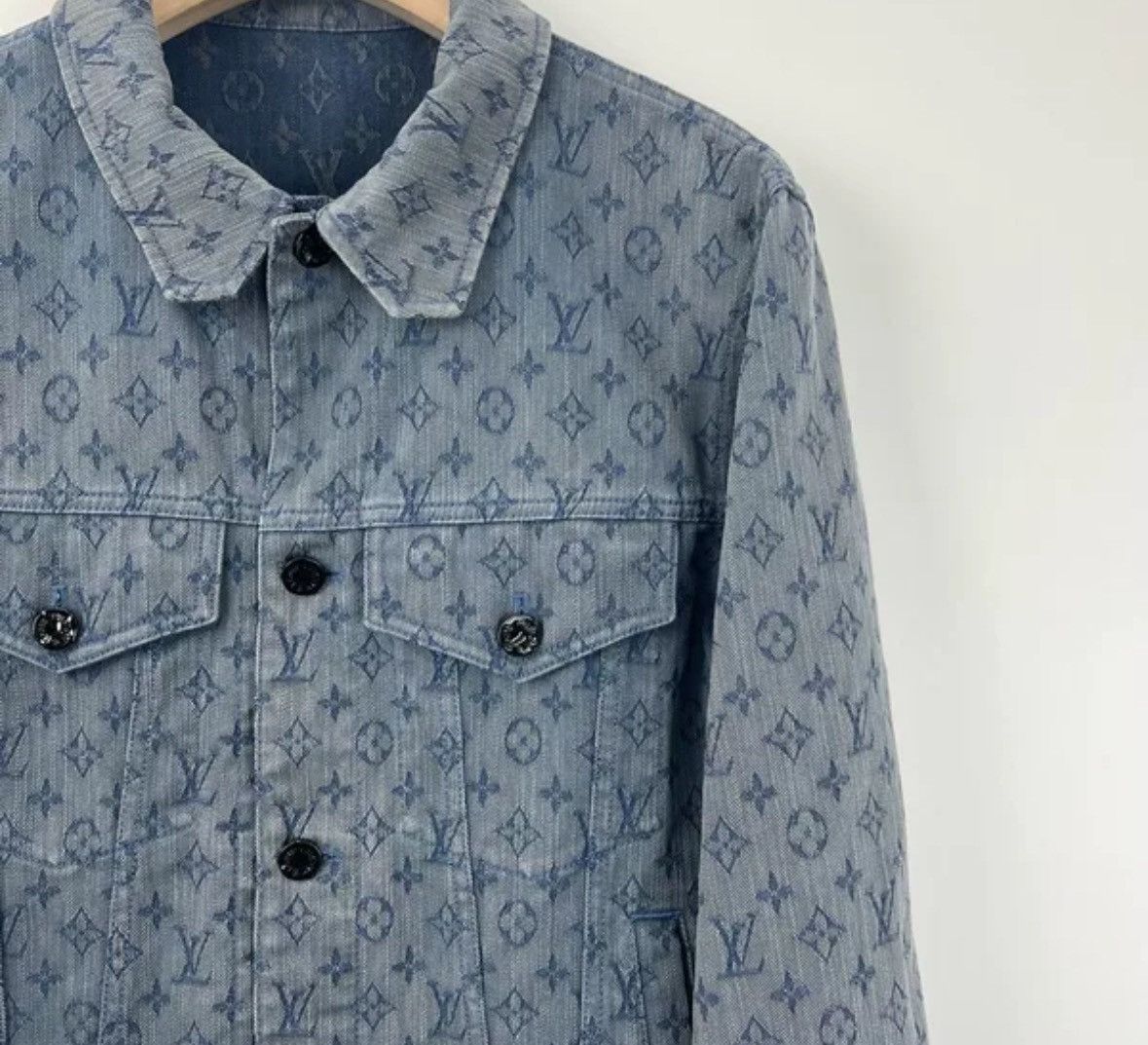 Louis Vuitton Louis Vuitton LV blue floral denim jacket 2412-Nextarrow Size US M / EU 48-50 / 2 - 3 Thumbnail