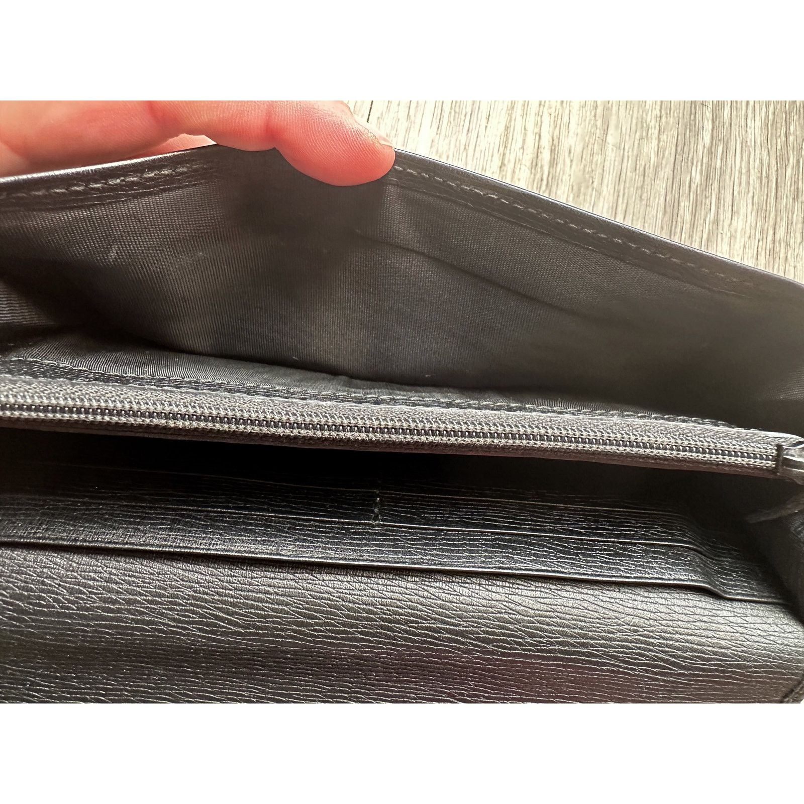 Gucci Gucci Black Long Bifold Wallet with Silver Belt Buckle Size ONE SIZE - 8 Thumbnail
