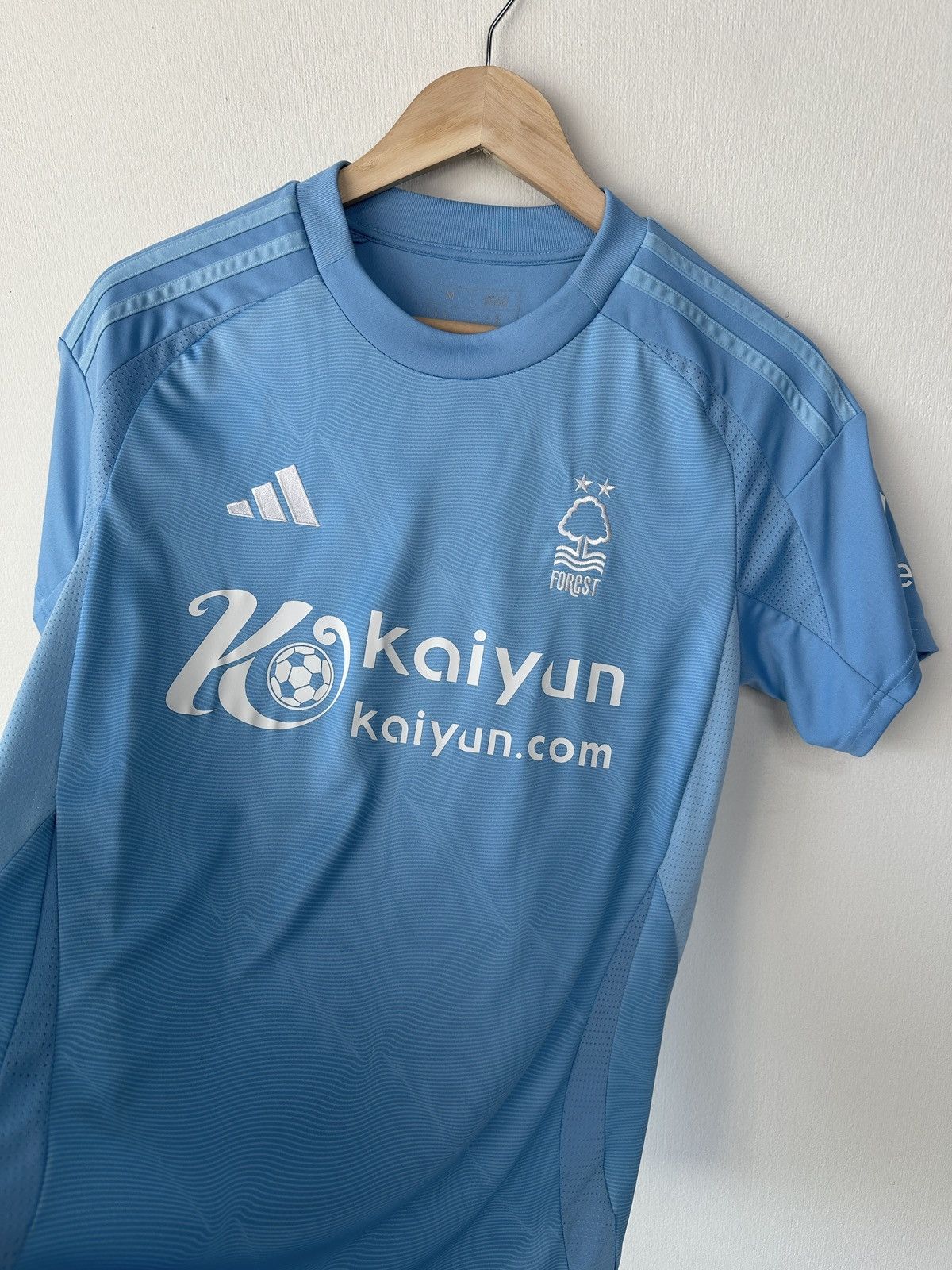 Adidas ADIDAS Nottingham Forest 2024/25 Third Soccer Jersey Shirt Size US M / EU 48-50 / 2 - 3 Thumbnail