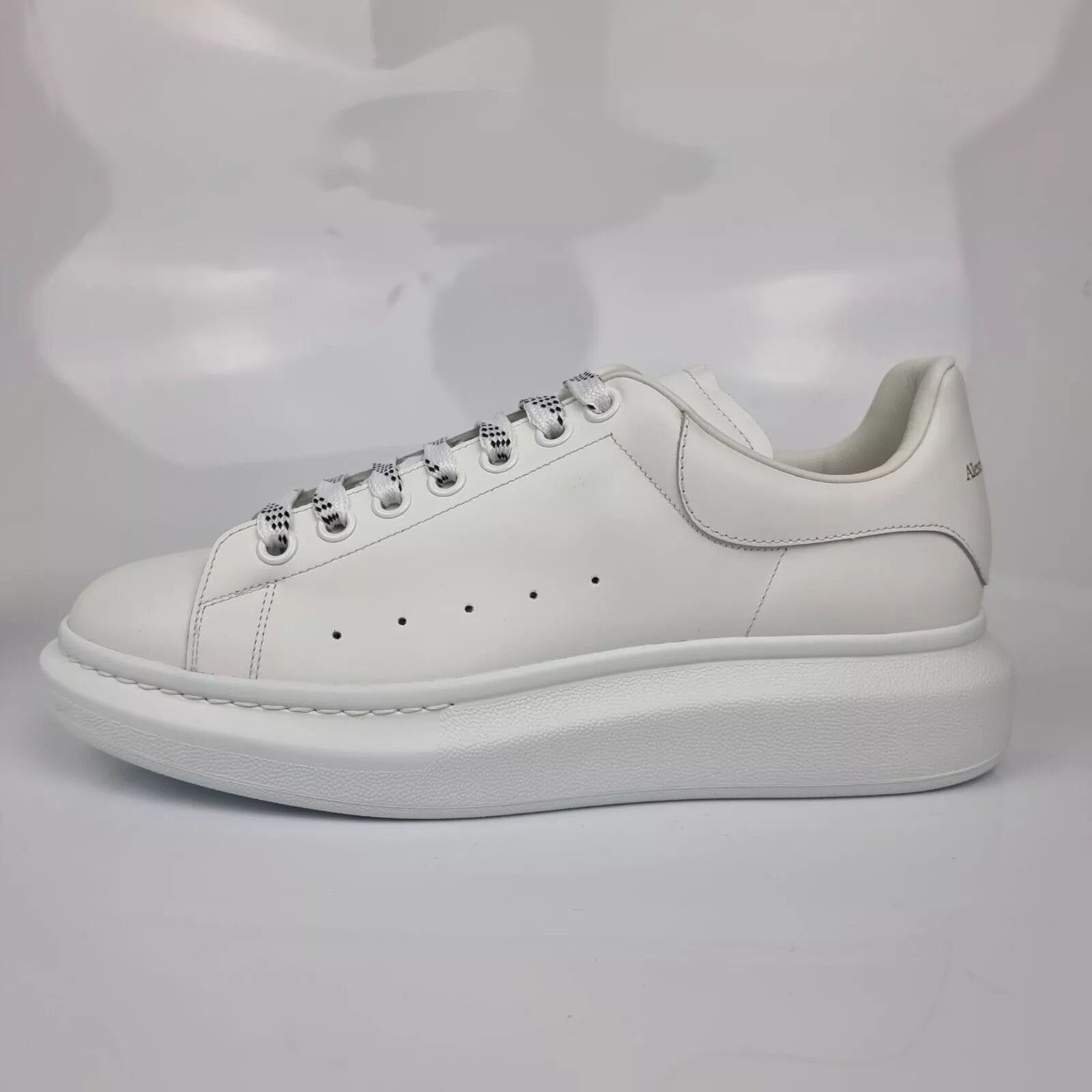Alexander McQueen ALEXANDER MCQUEEN Larry Oversized White Leather Sneakers Size US 8.5 / EU 41-42 - 3 Thumbnail