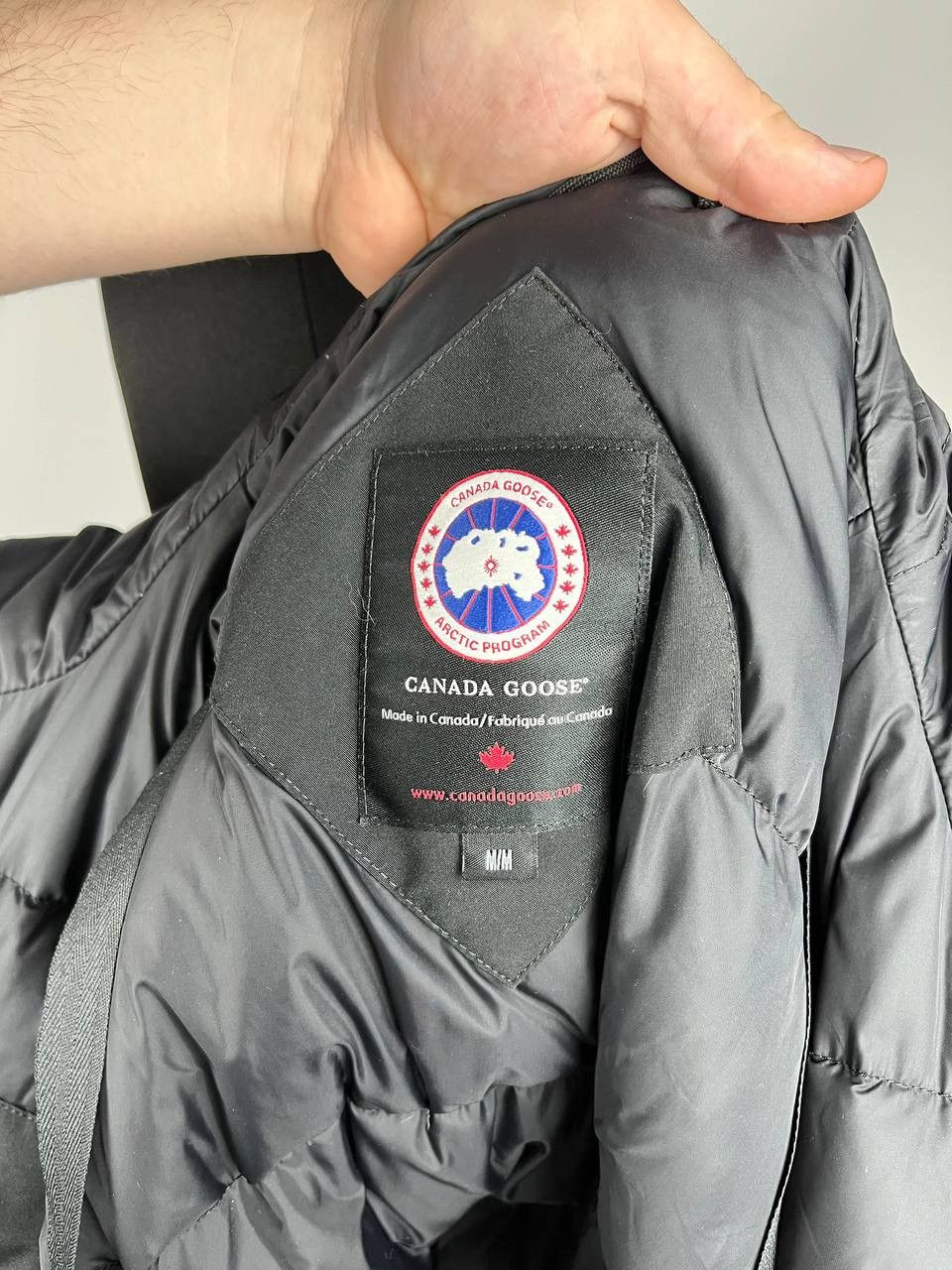 Canada Goose Canada Goose Women Black Down Jacket In USED CONDITION Size M / US 6-8 / IT 42-44 - 20 Thumbnail